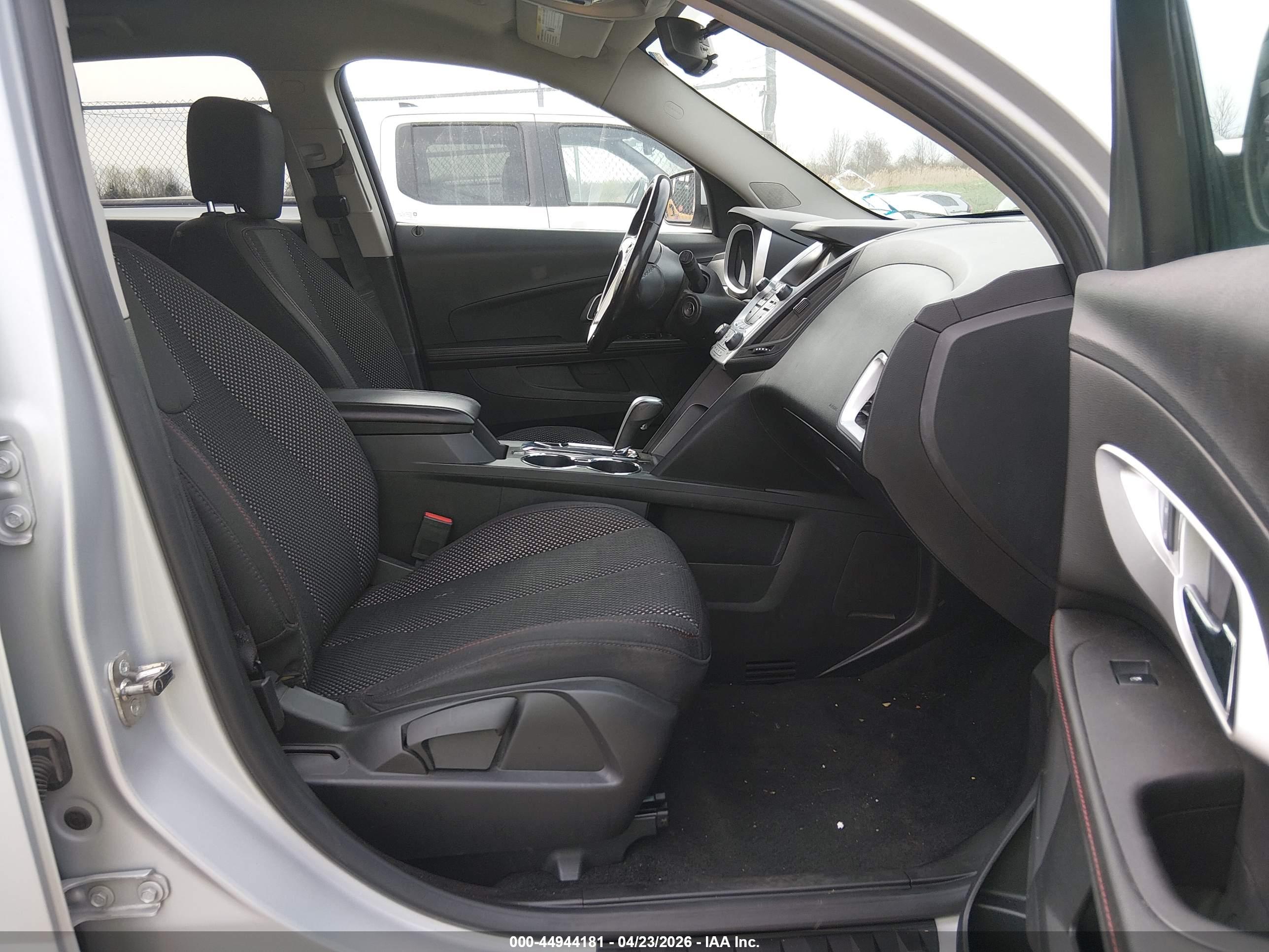 CHEVROLET EQUINOX image 5