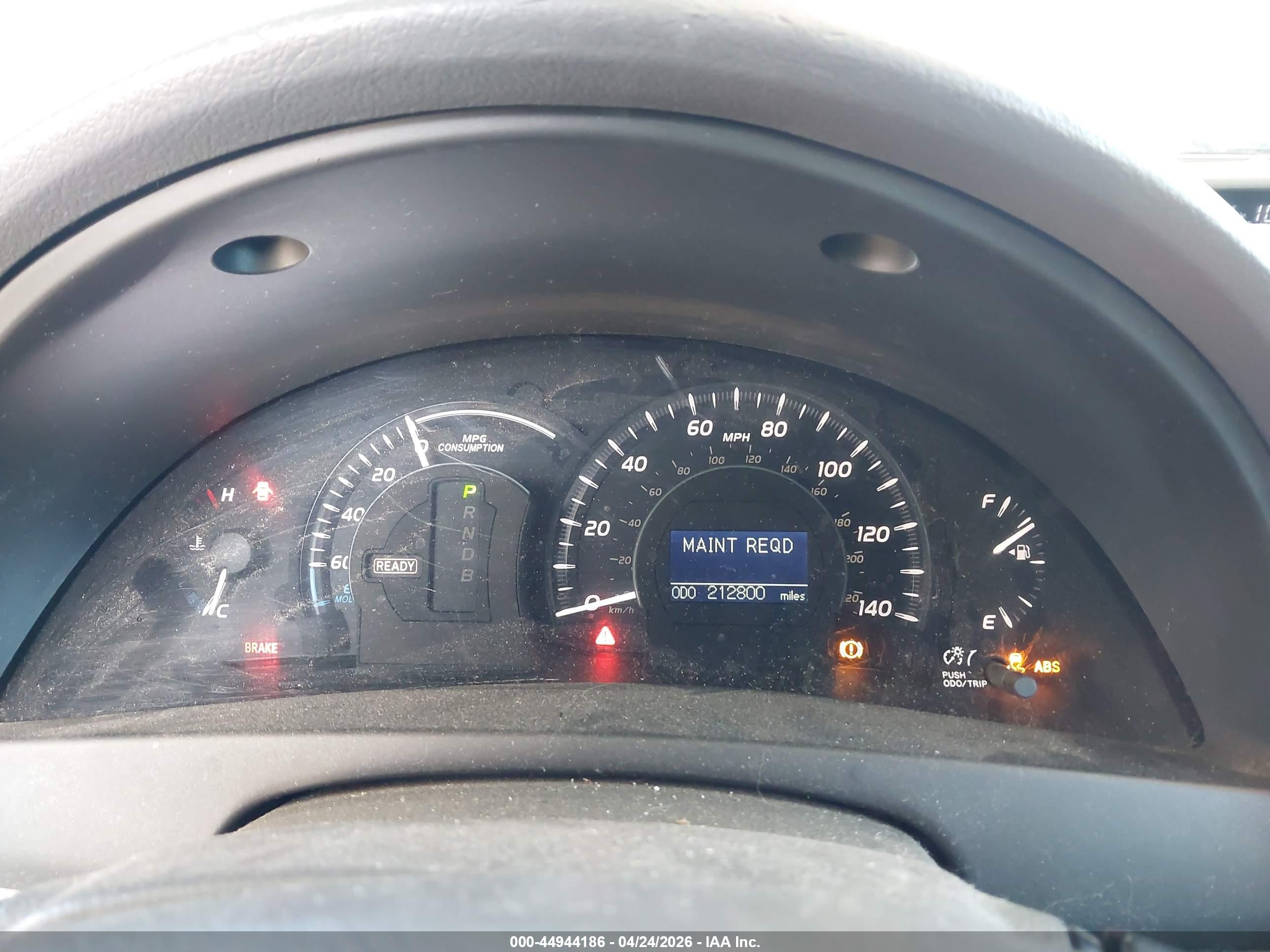 TOYOTA CAMRY image 7