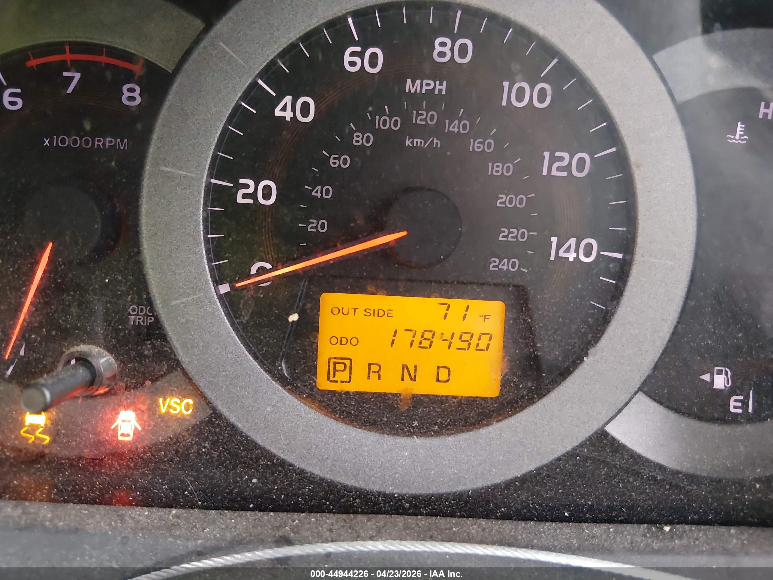 TOYOTA RAV4 image 7