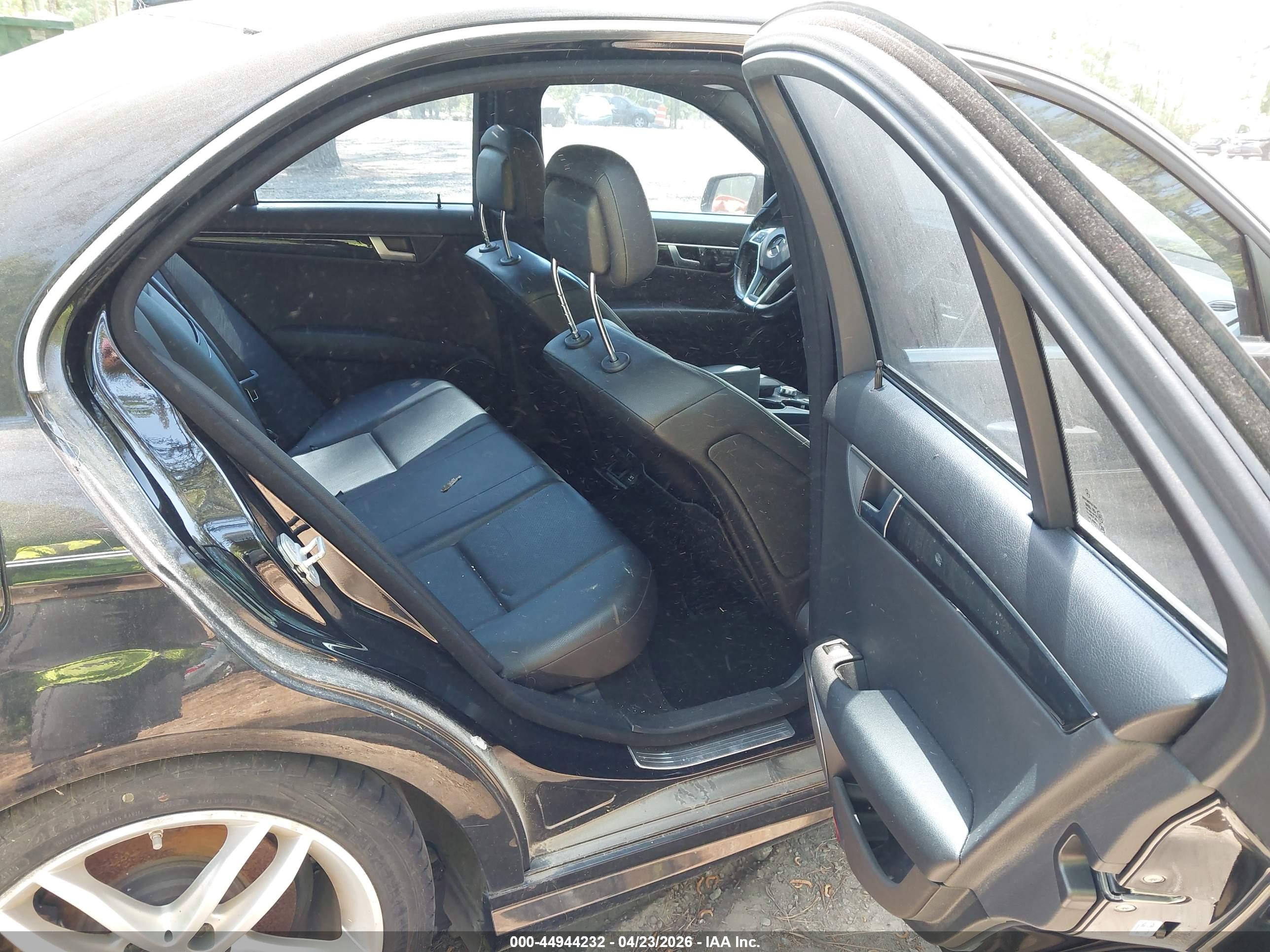 MERCEDES-BENZ C image 8