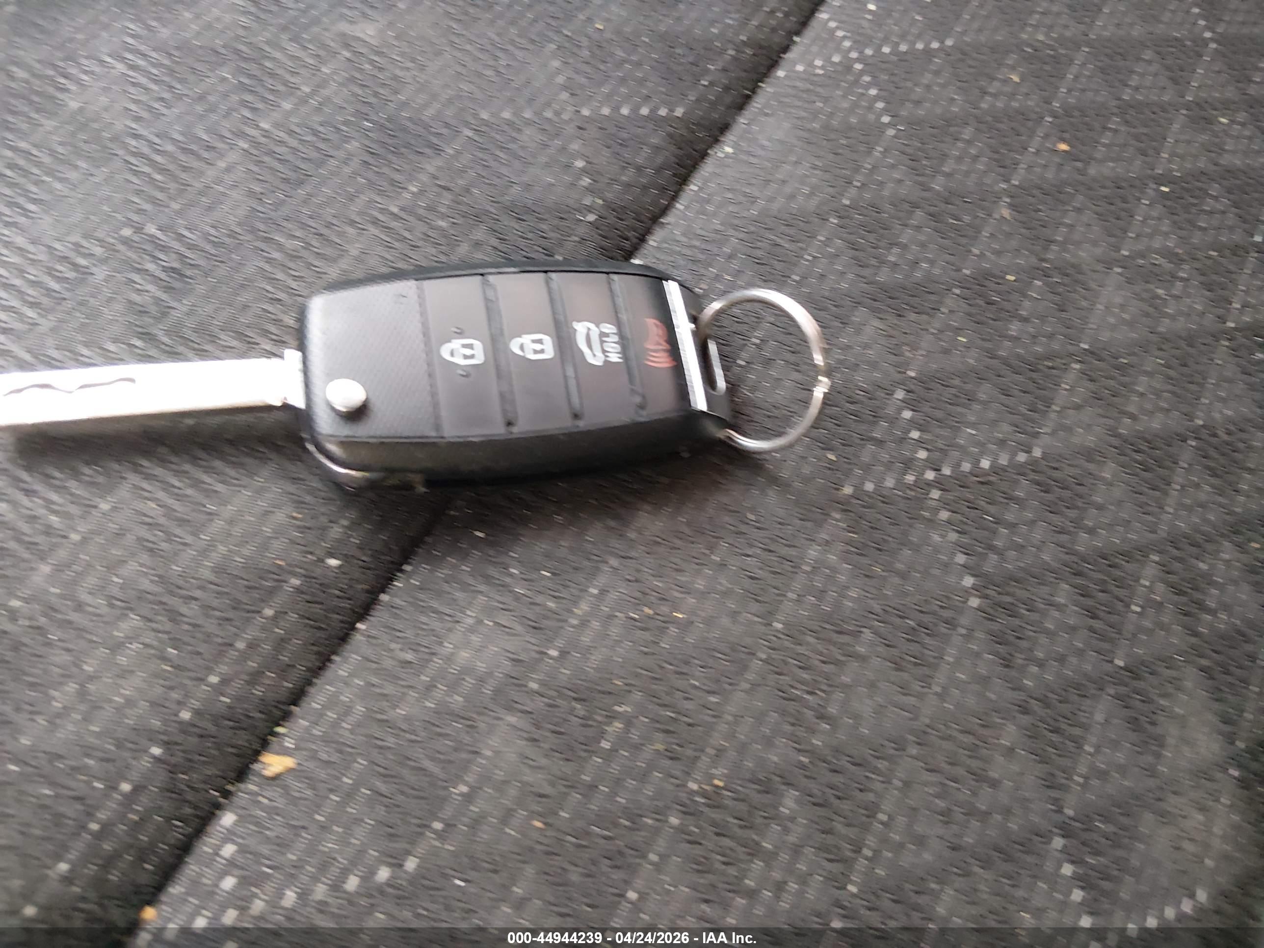 KIA RIO image 11