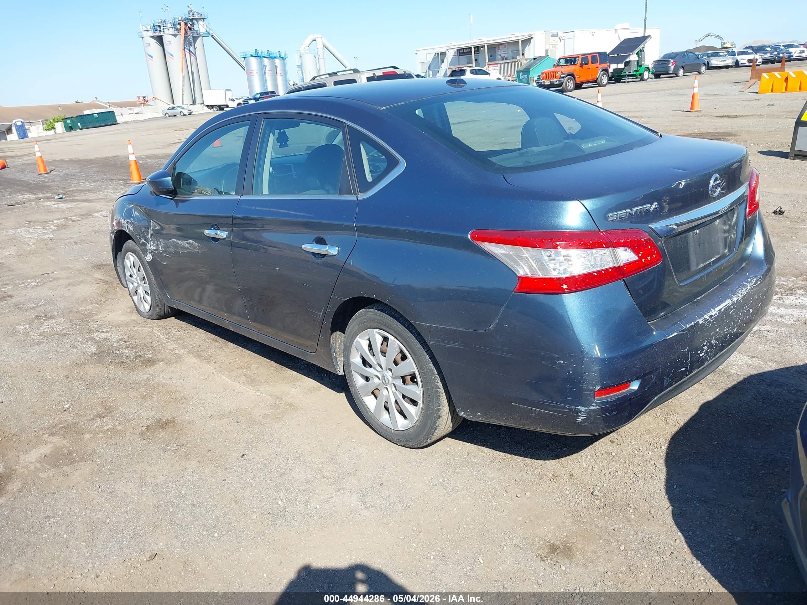 NISSAN SENTRA image 3
