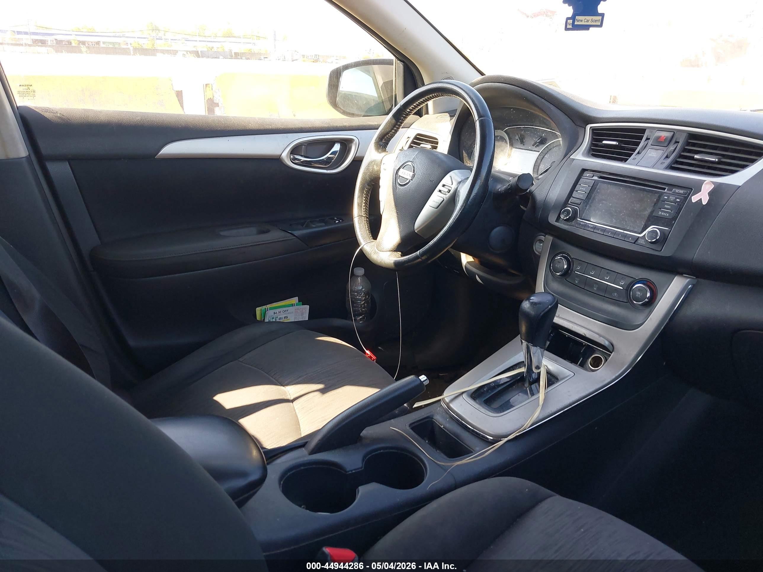 NISSAN SENTRA image 5