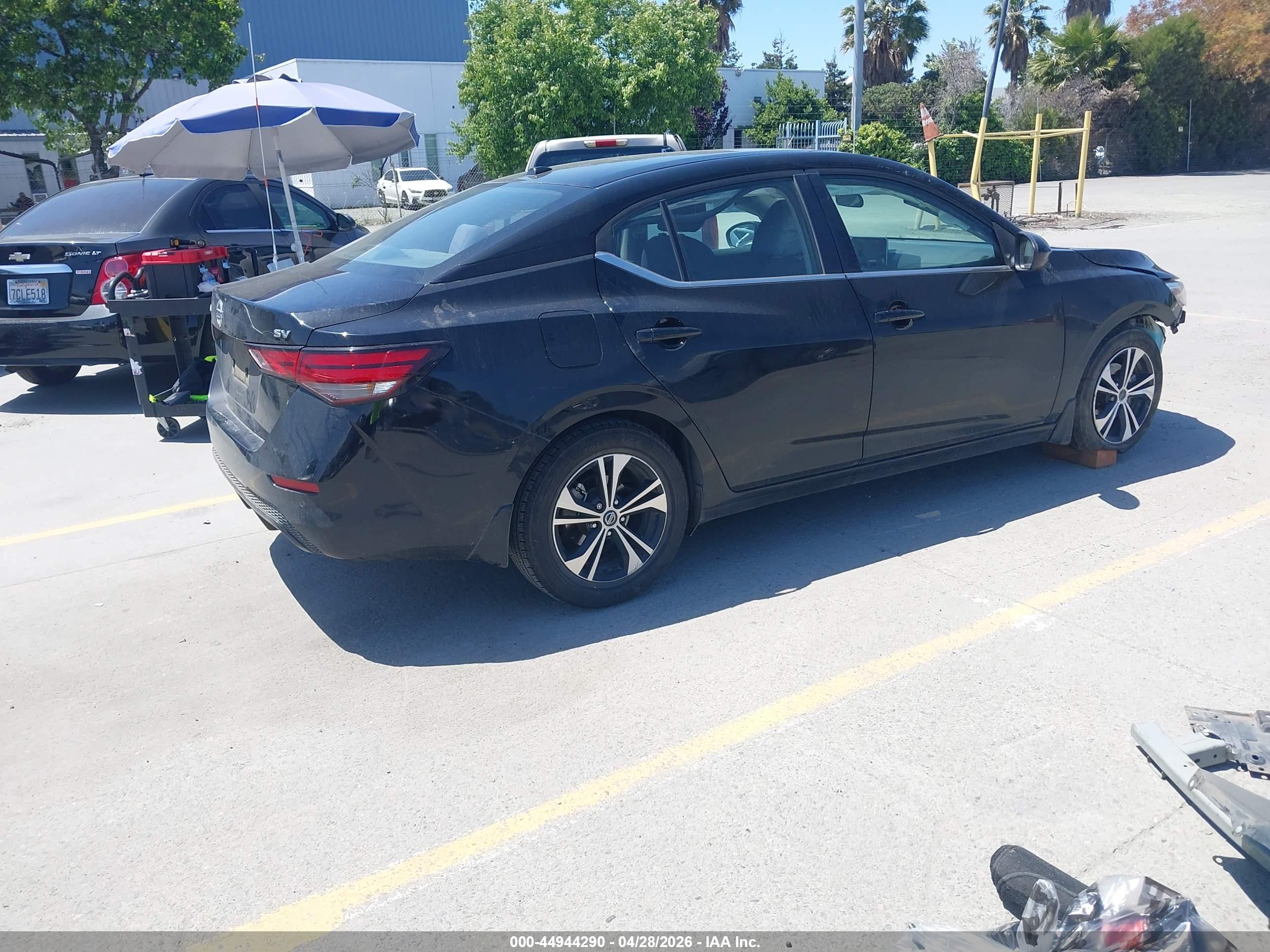 NISSAN SENTRA image 4