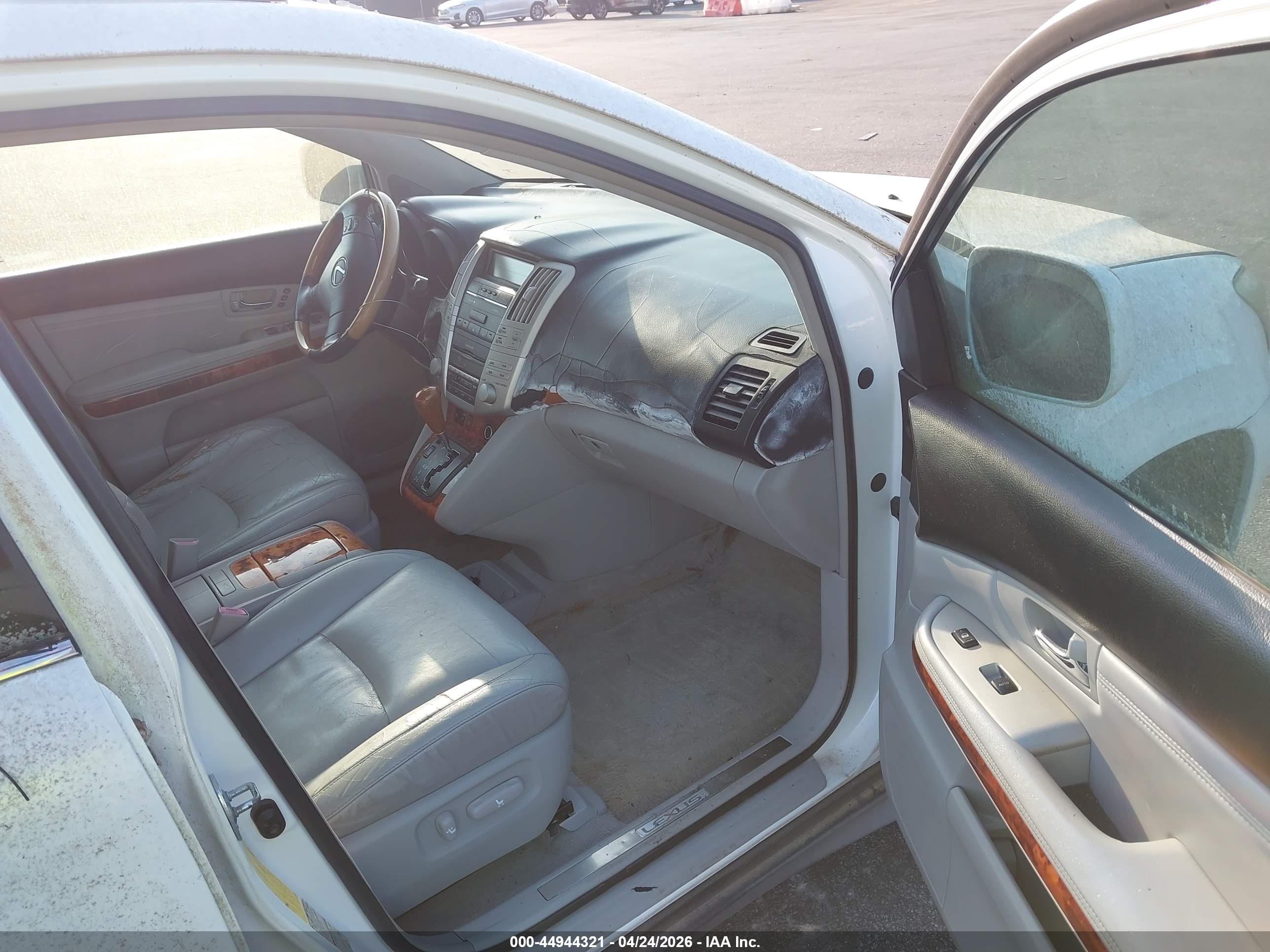 LEXUS RX image 5