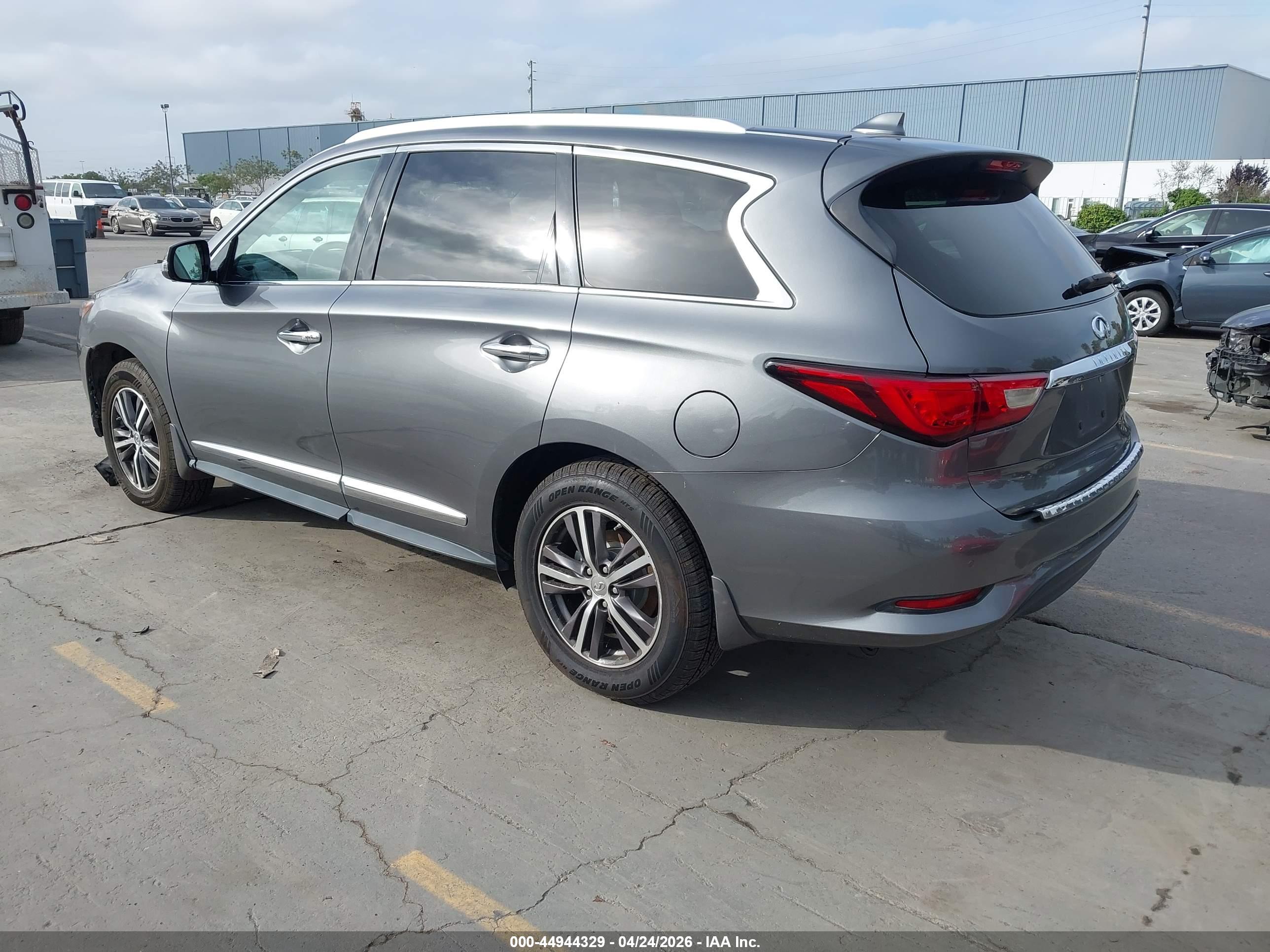 INFINITI QX60 image 3