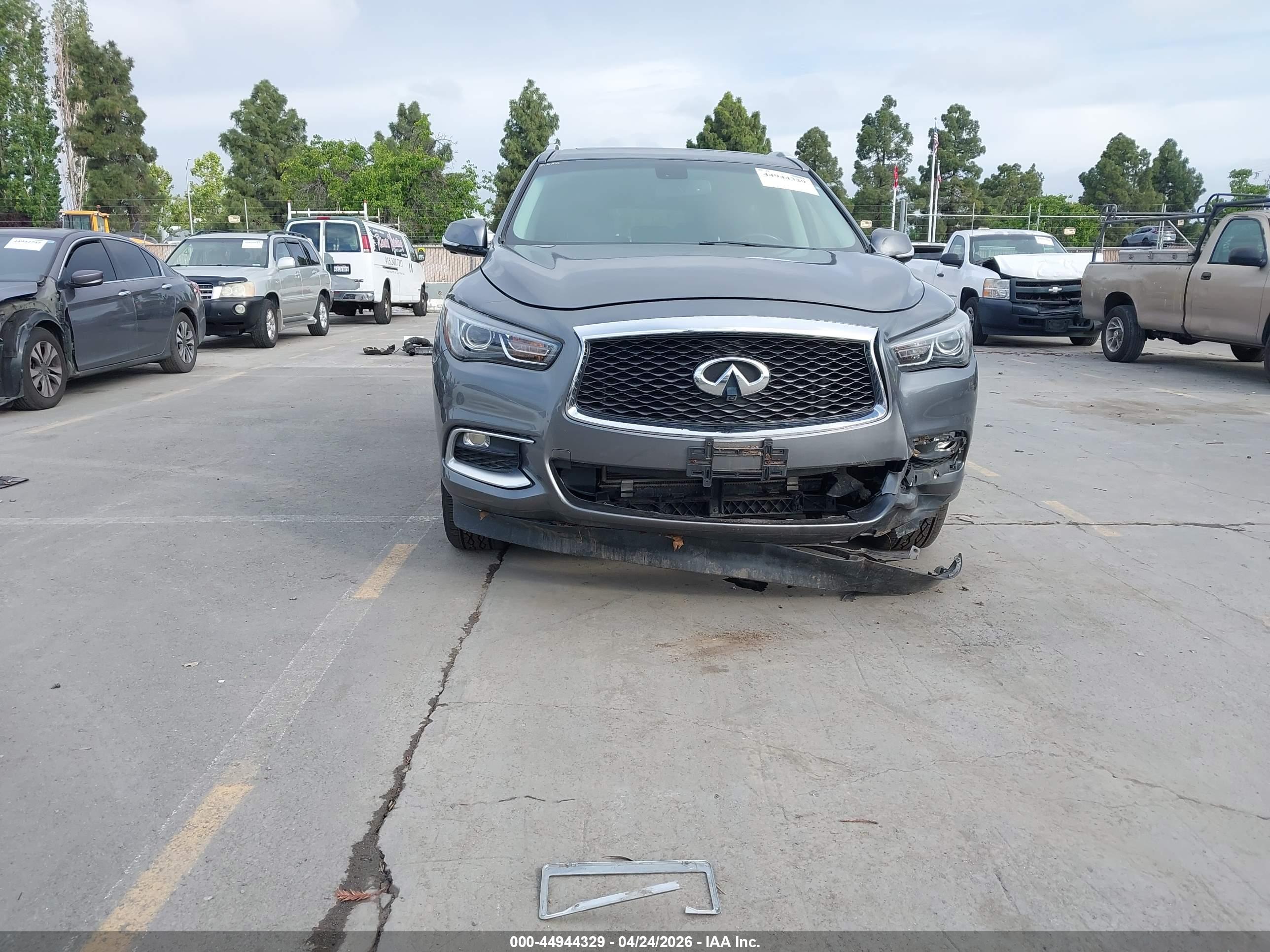 INFINITI QX60 image 6