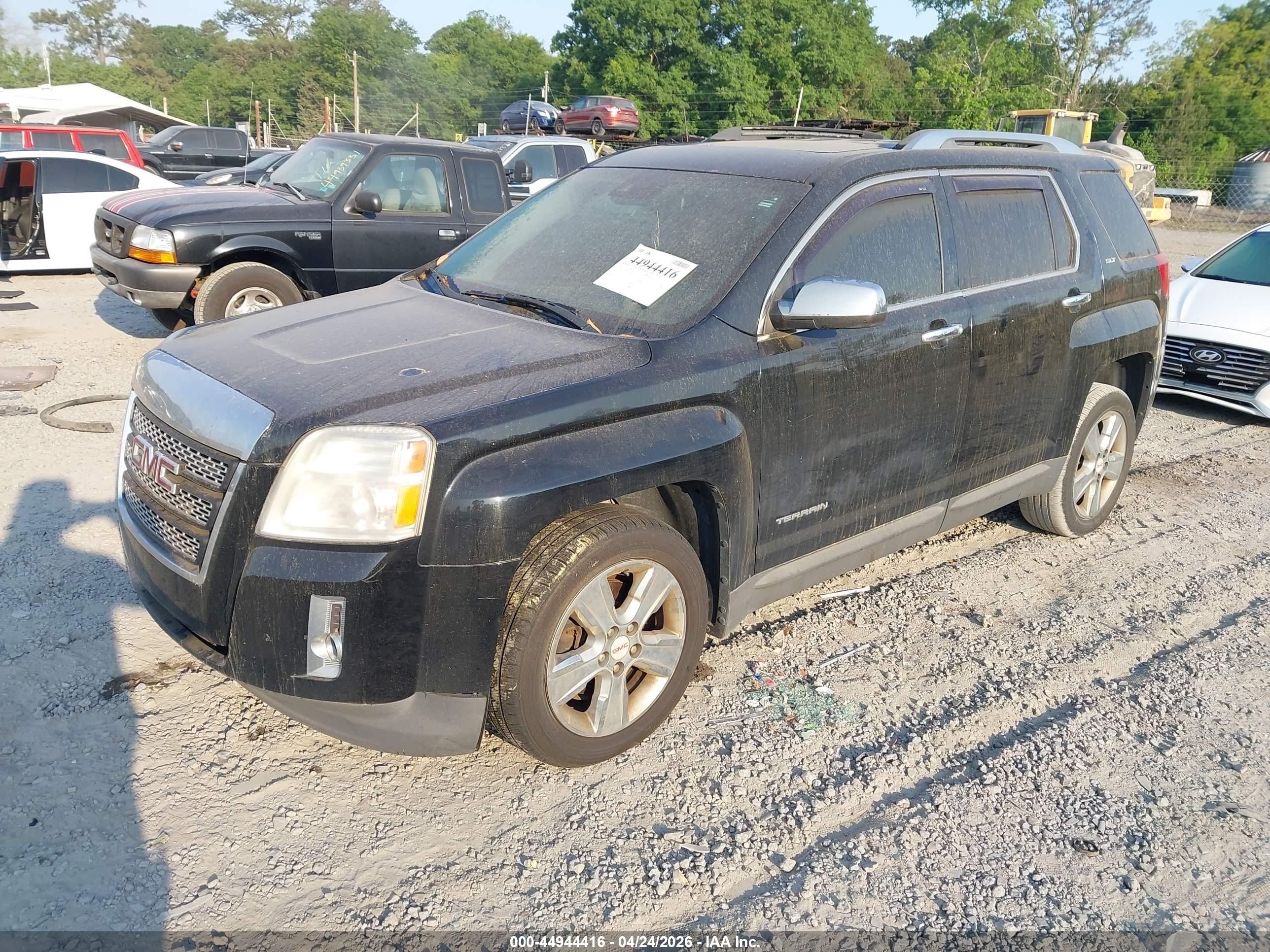 GMC TERRAIN image 2