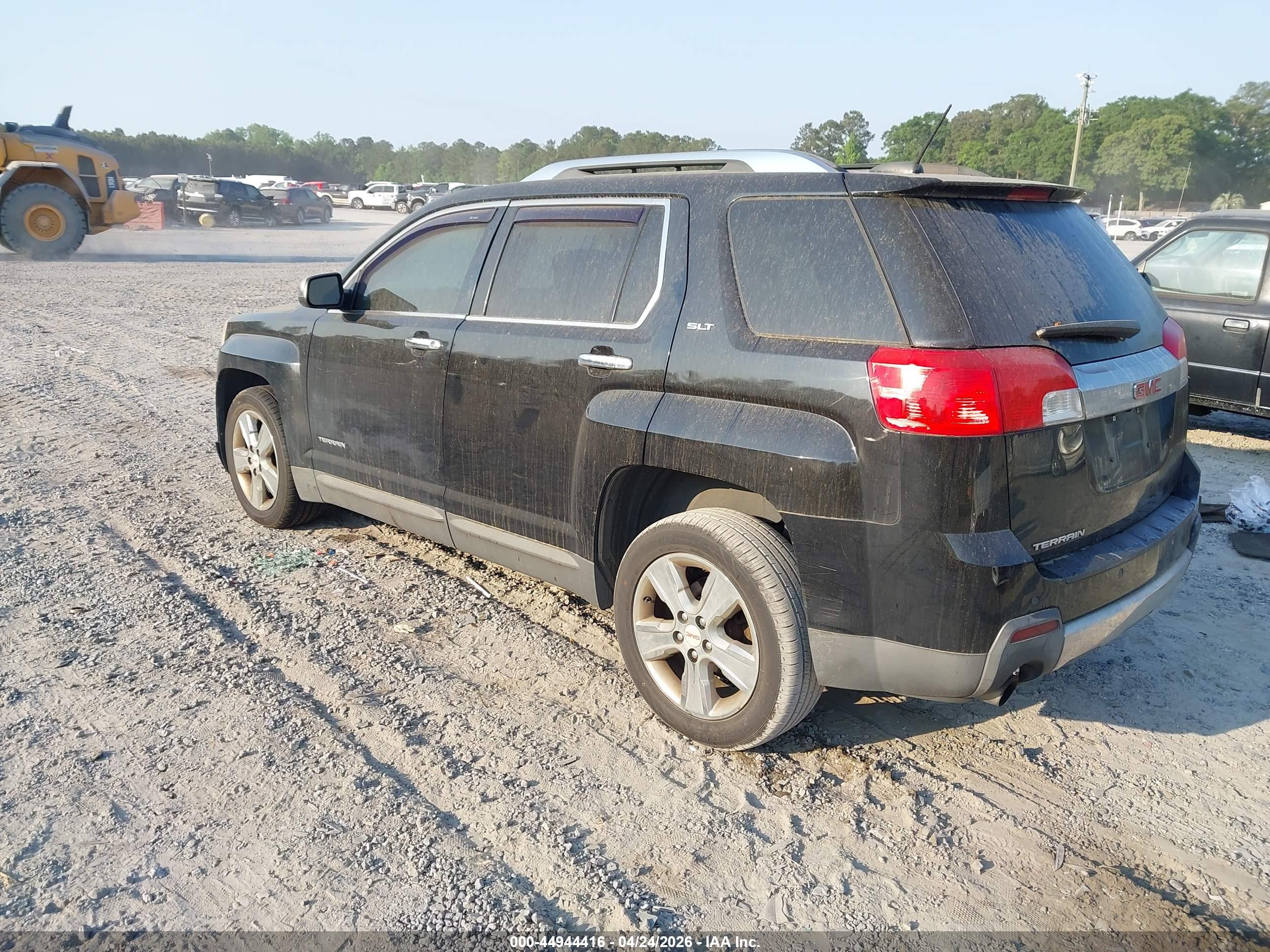 GMC TERRAIN image 3