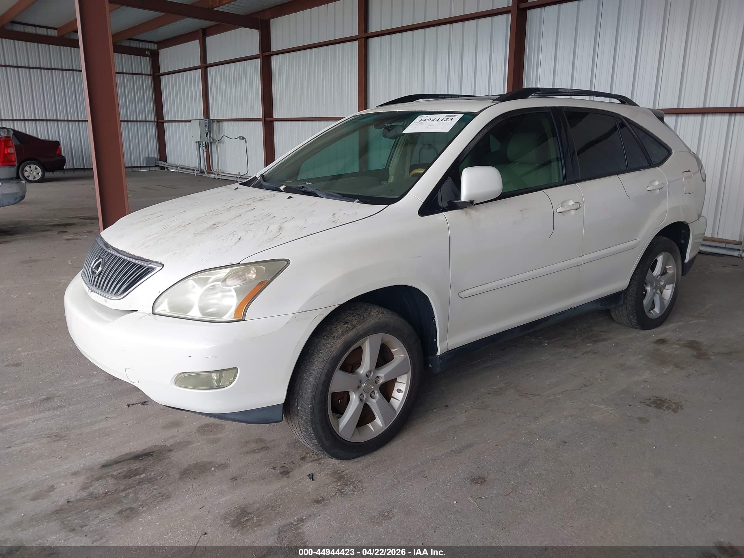 LEXUS RX image 2