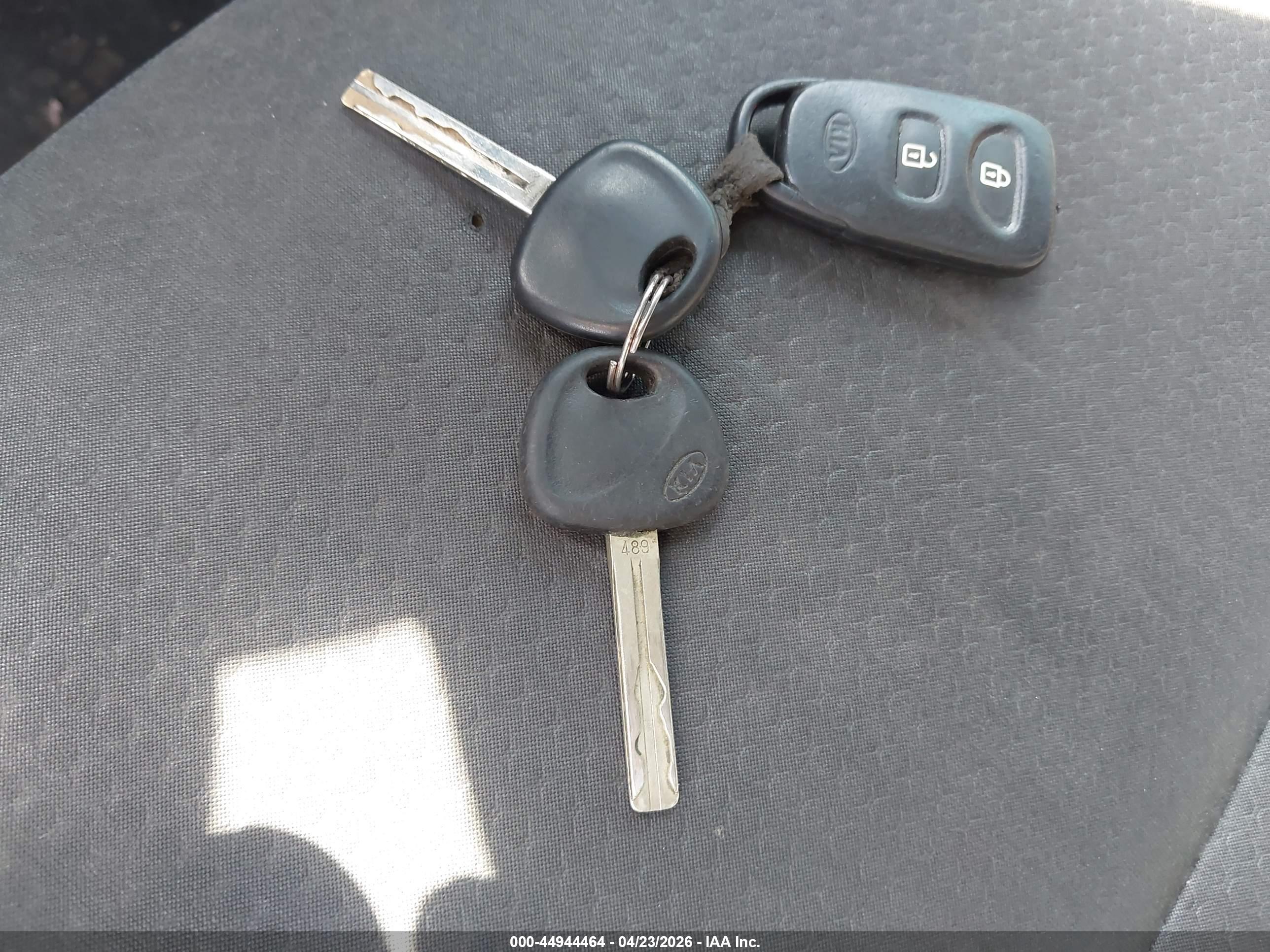 KIA SORENTO image 11
