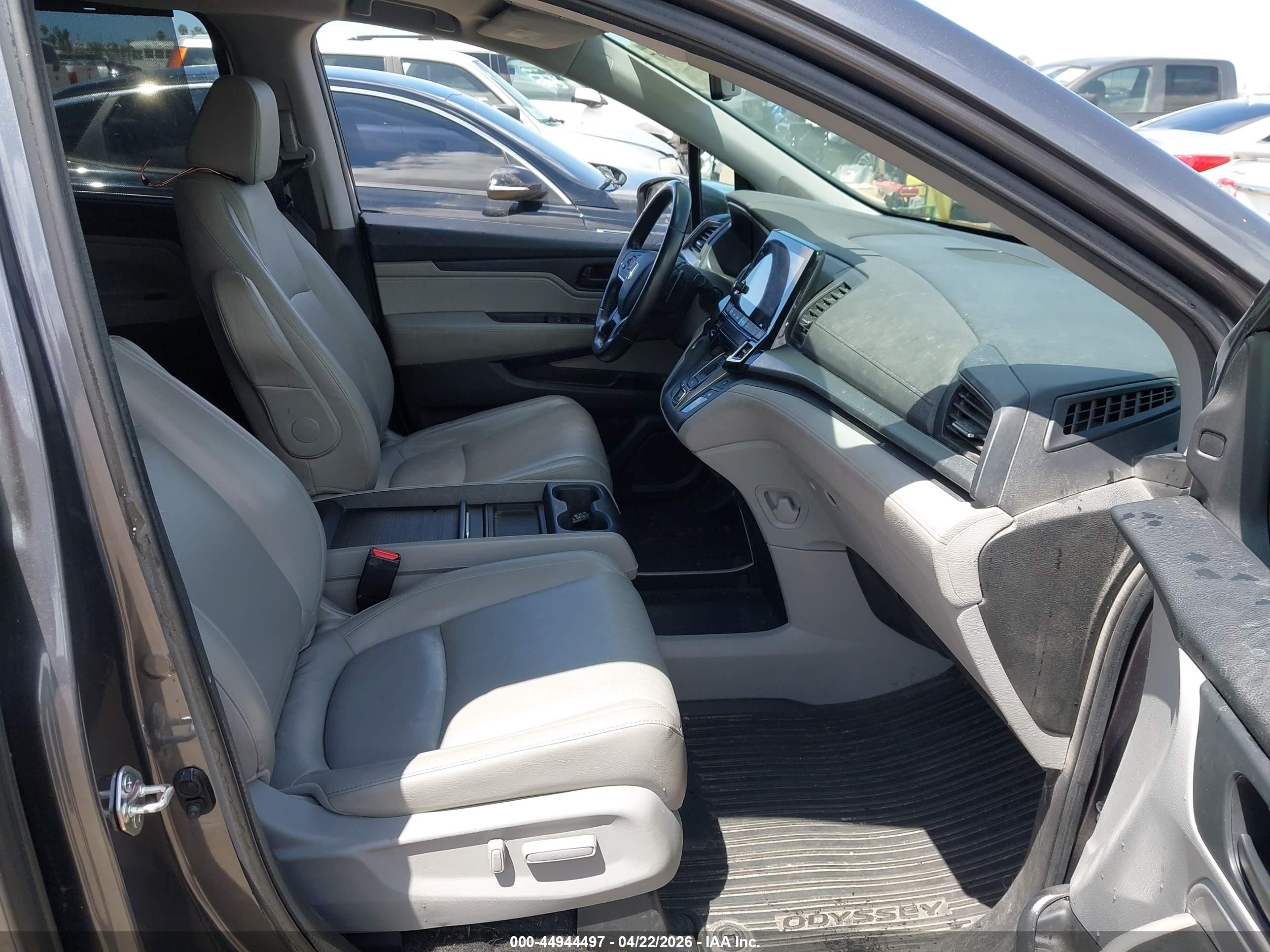 HONDA ODYSSEY image 5