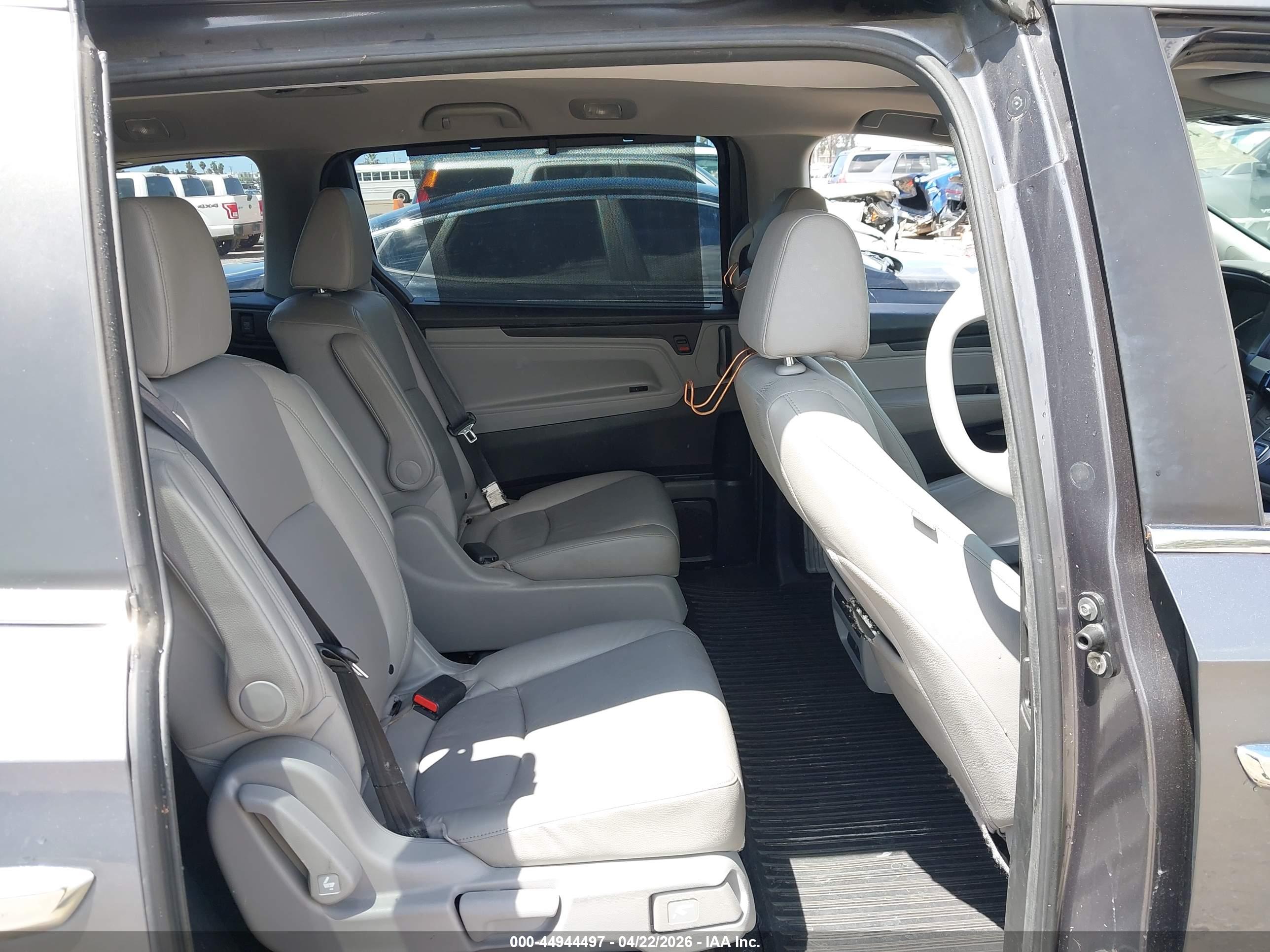 HONDA ODYSSEY image 8