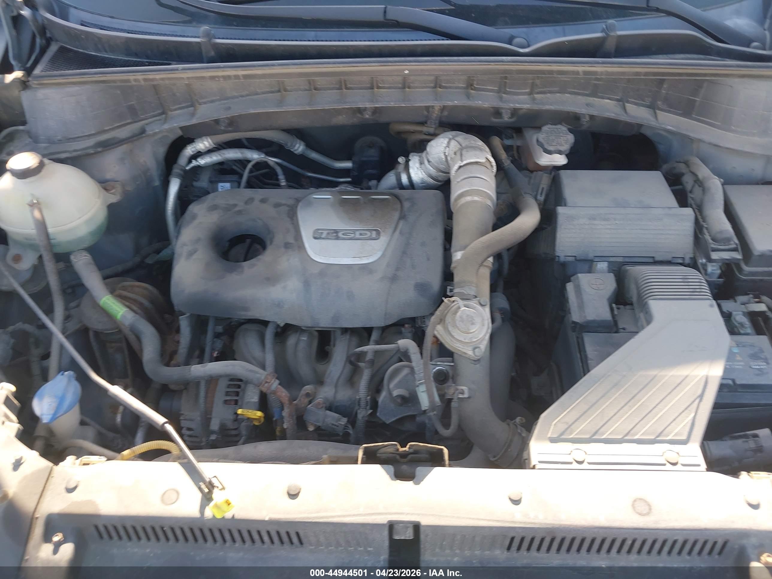 HYUNDAI TUCSON image 10