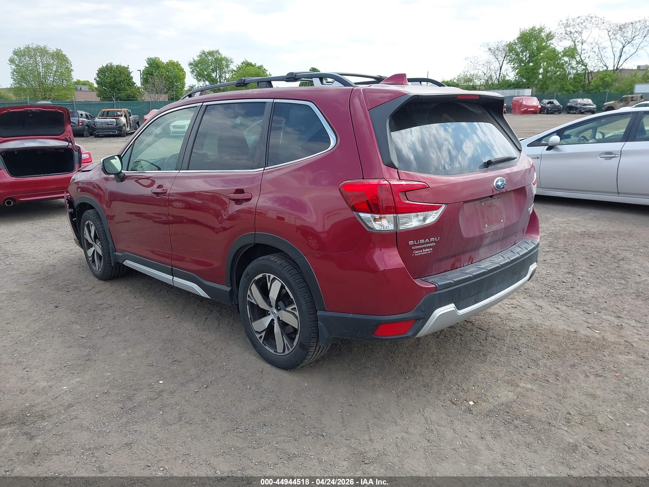 SUBARU FORESTER image 3