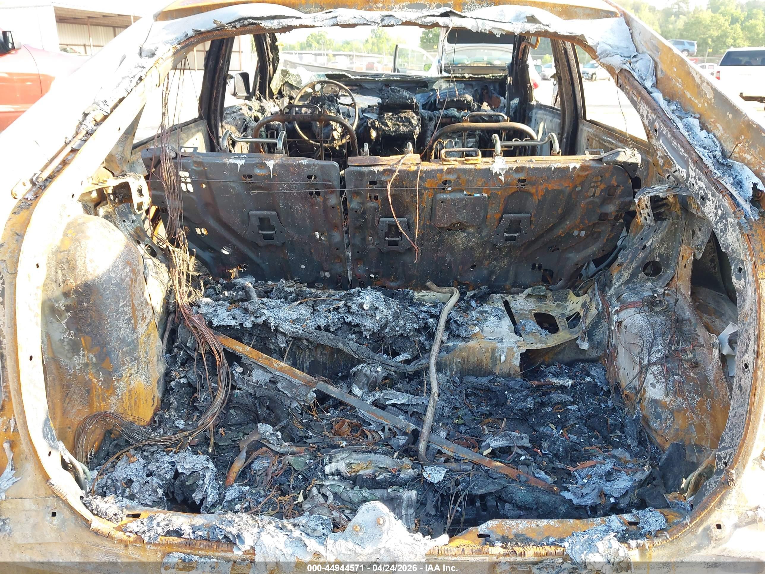 TOYOTA PRIUS image 6