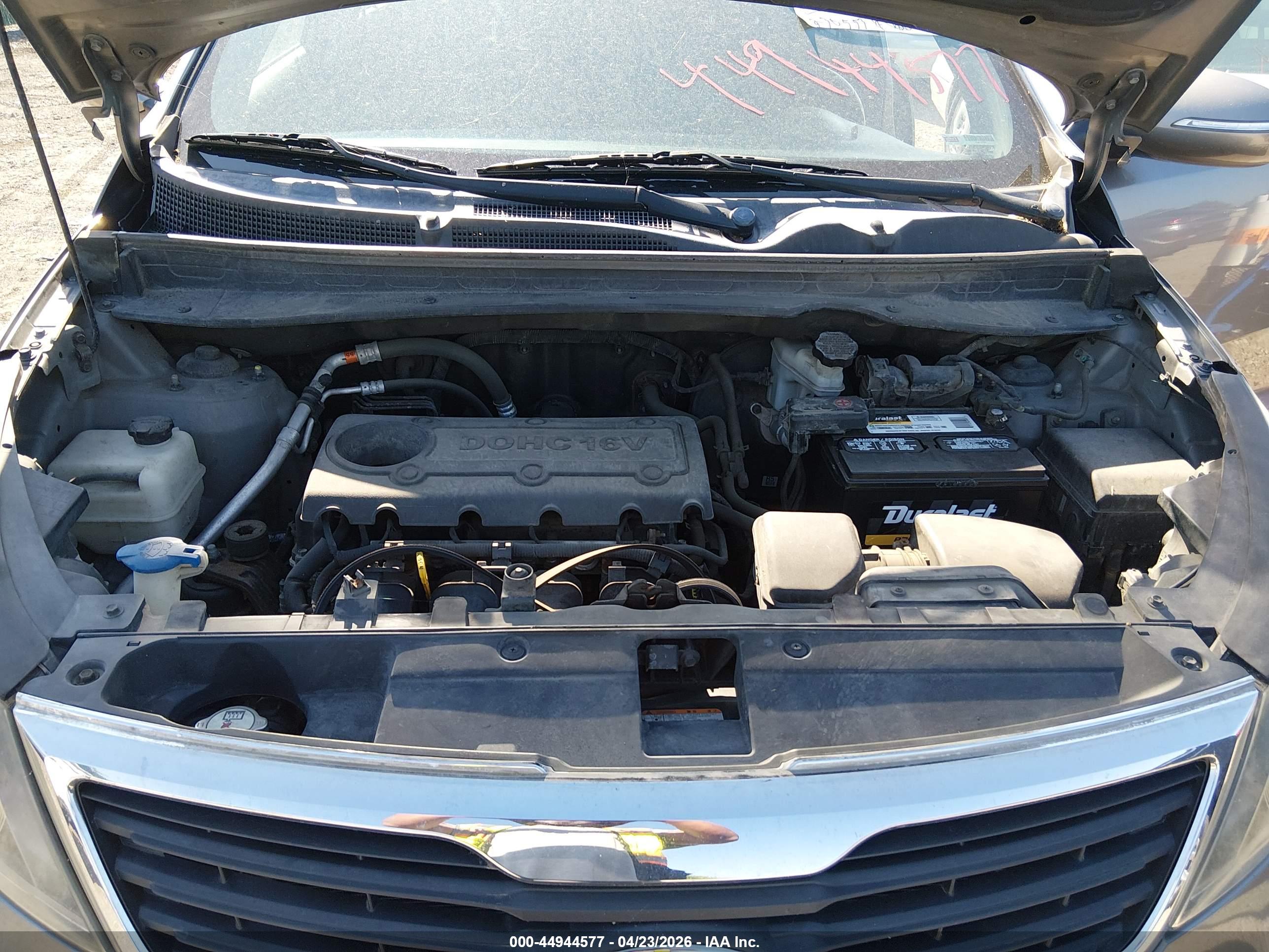 KIA SPORTAGE image 10