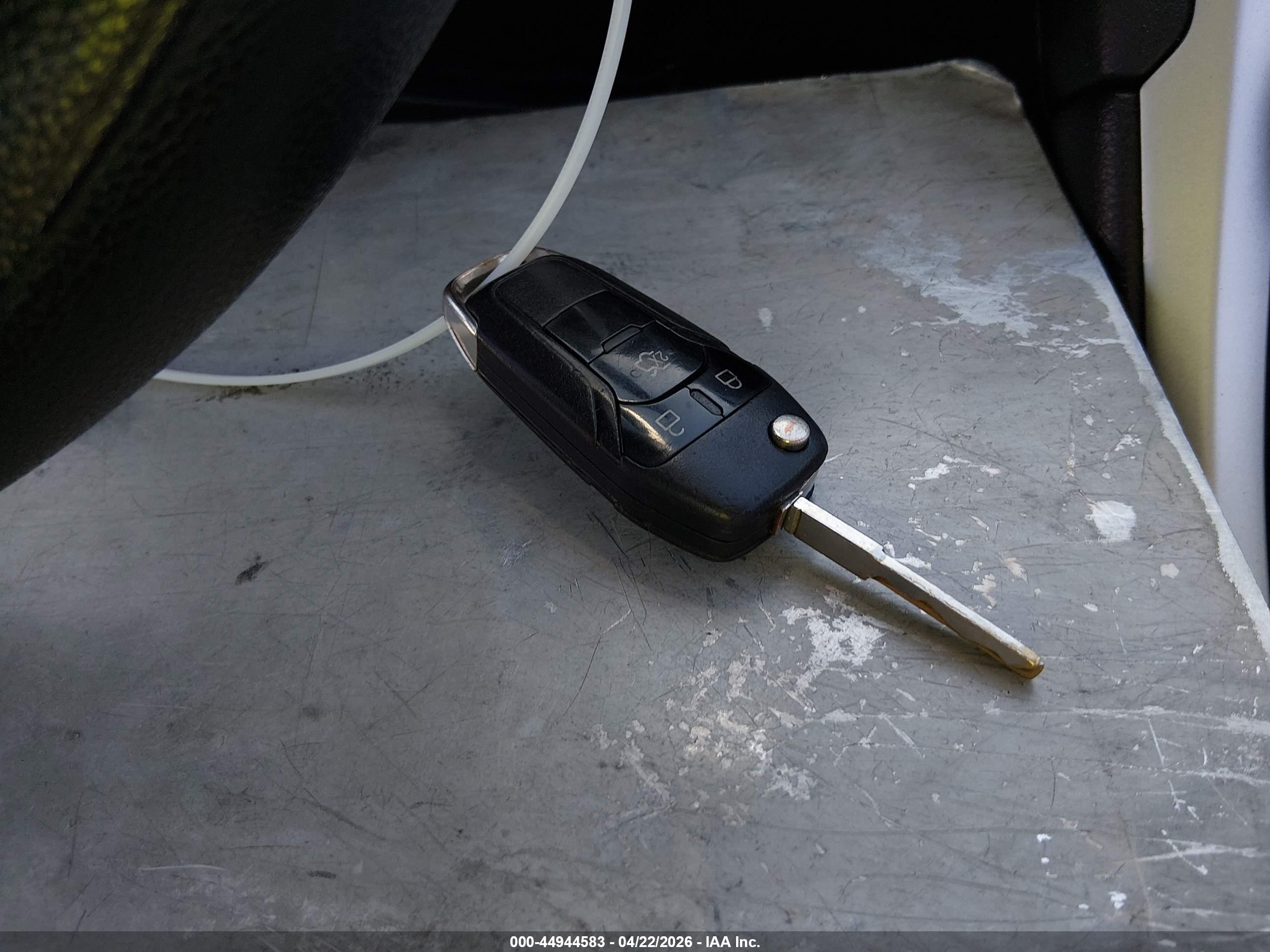 FORD FUSION image 11