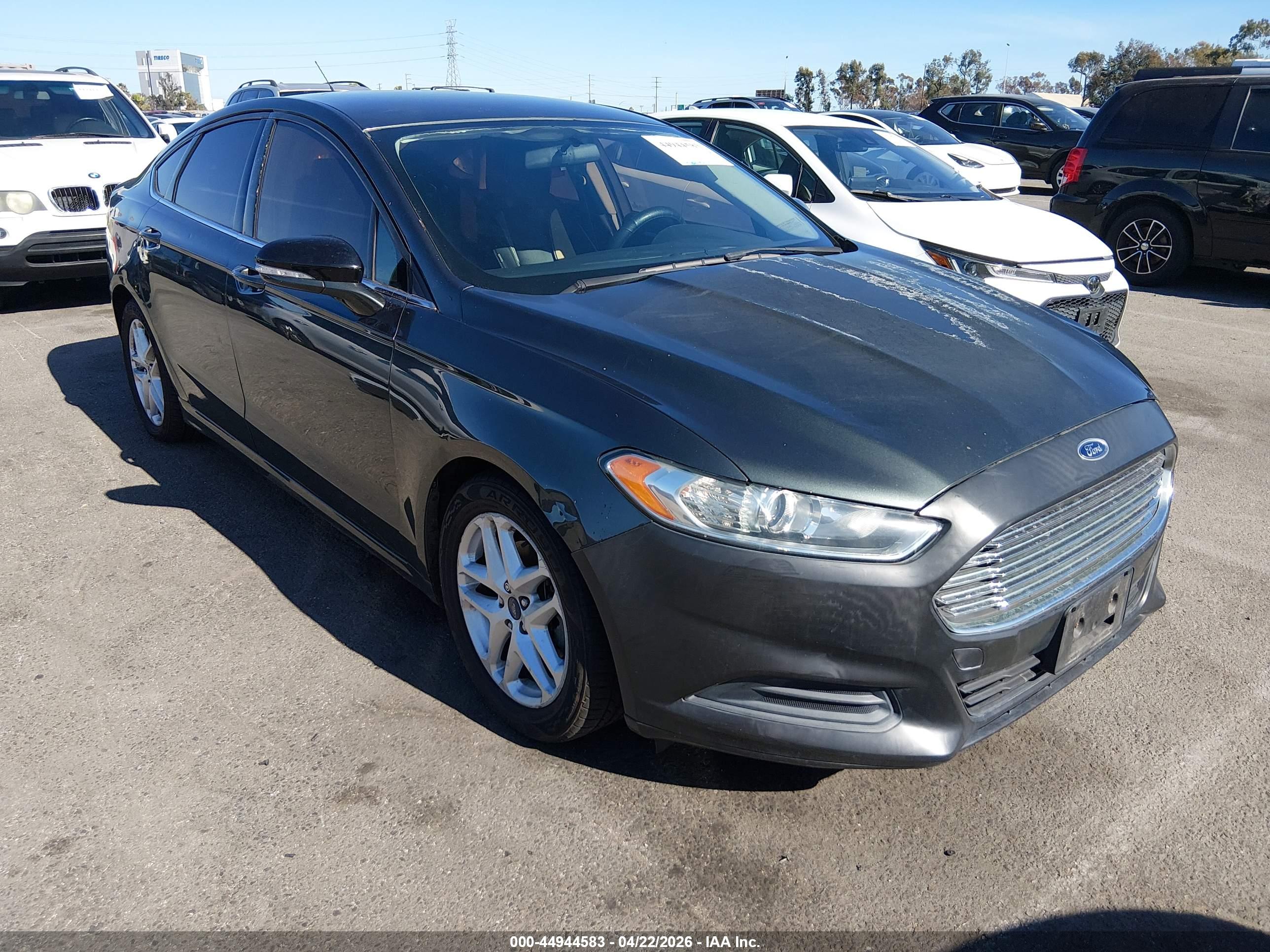 FORD FUSION image 6