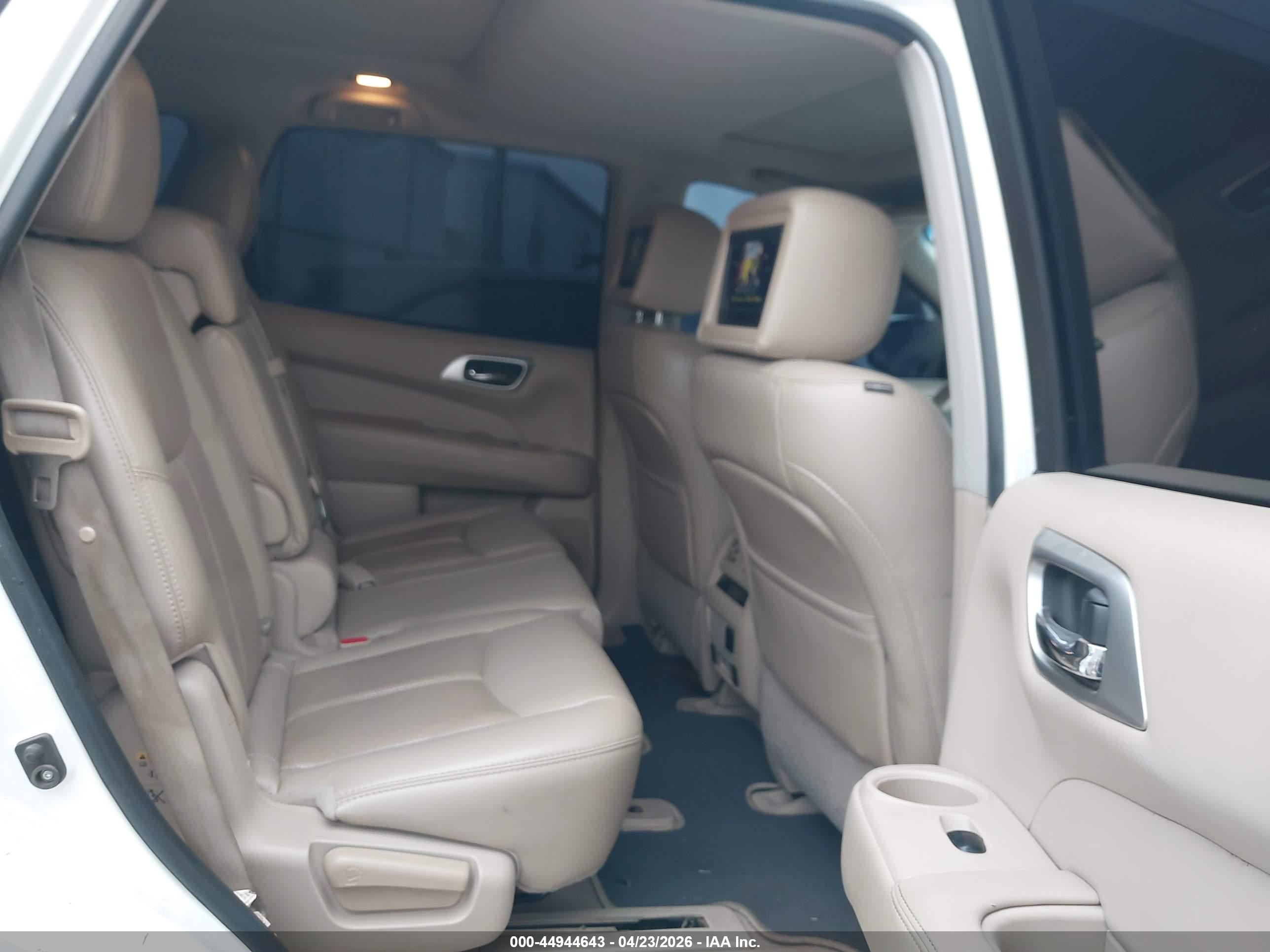 NISSAN PATHFINDER image 8