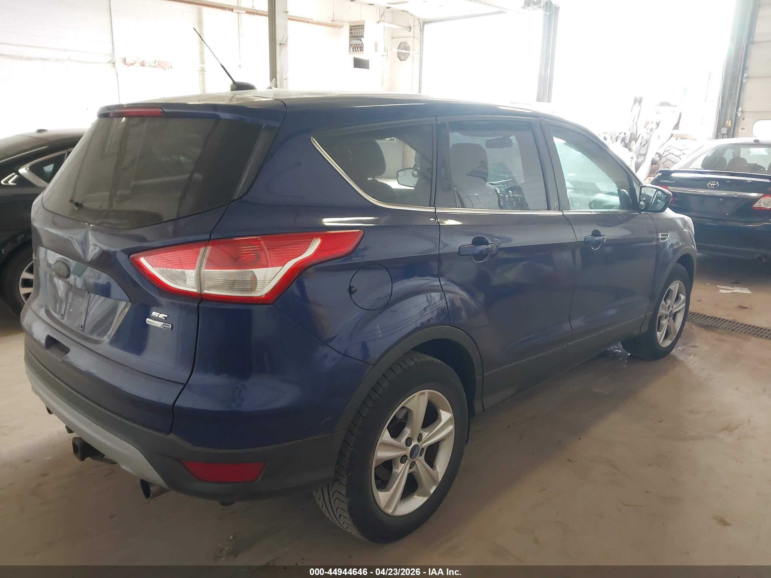 FORD ESCAPE image 4