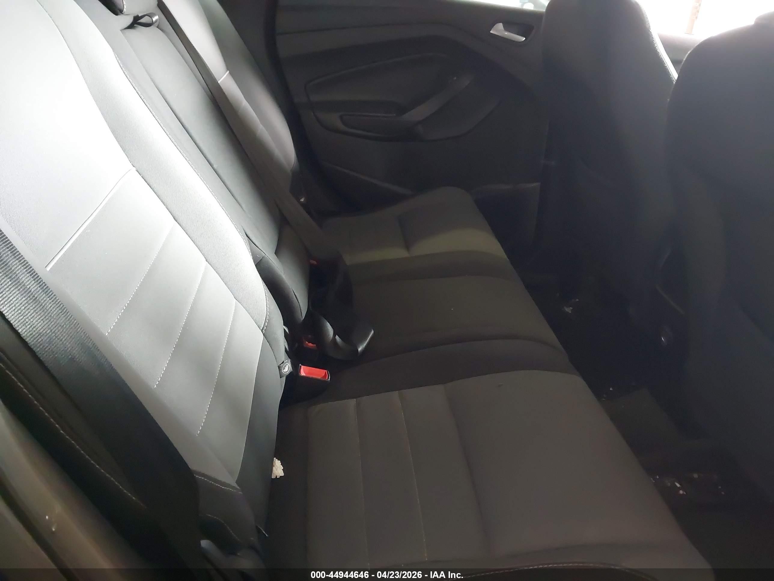 FORD ESCAPE image 8