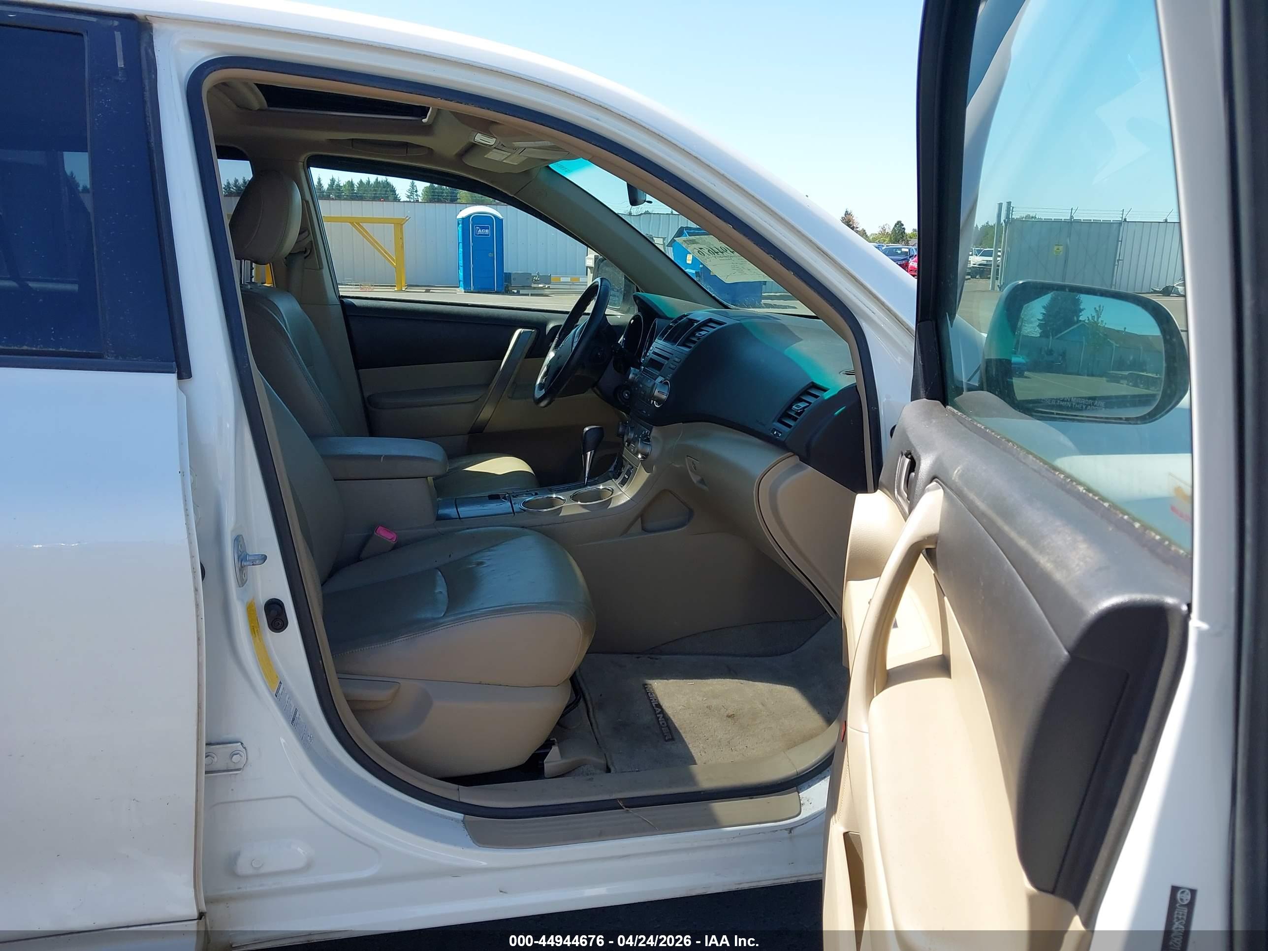 TOYOTA HIGHLANDER image 5