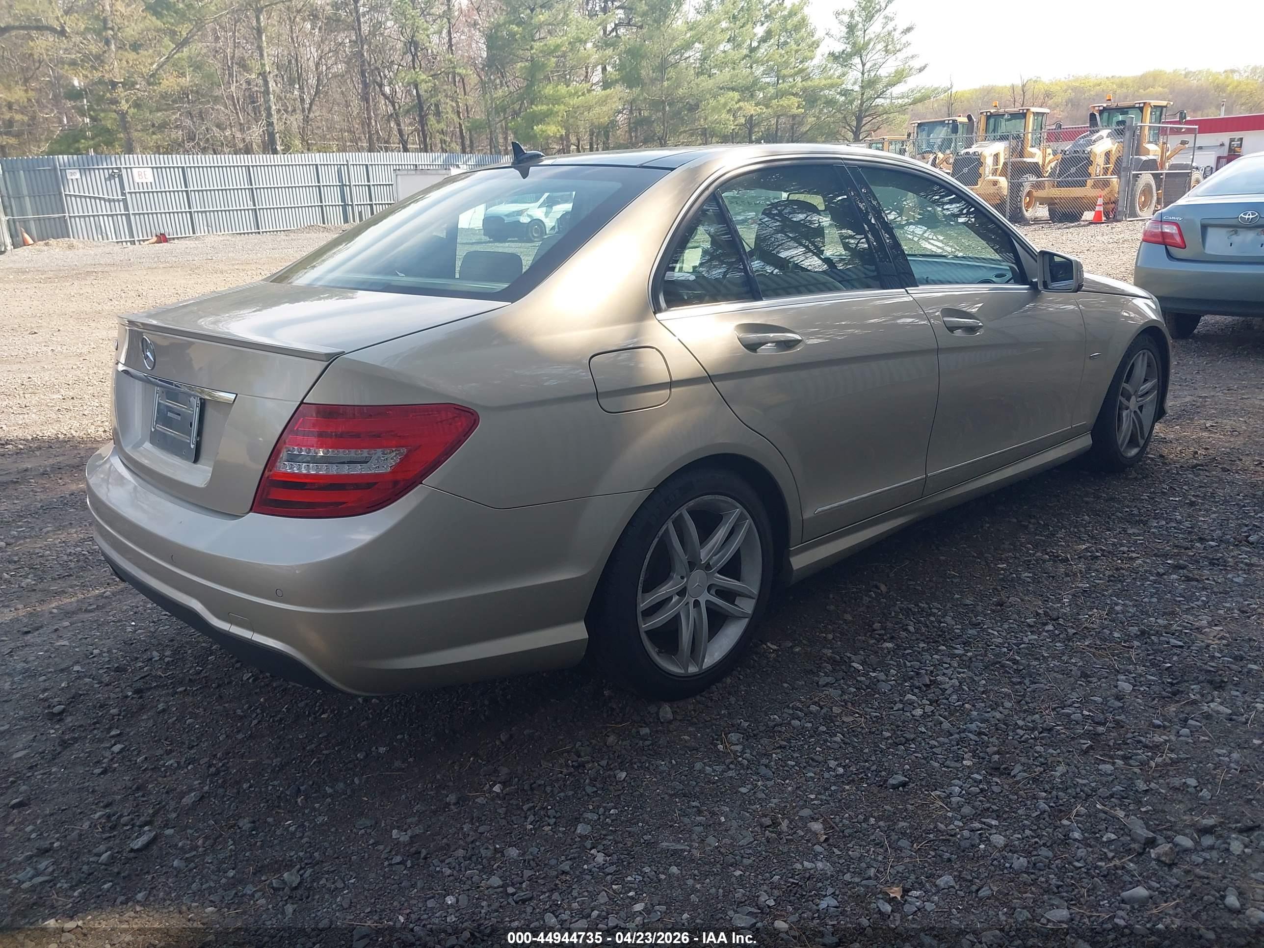 MERCEDES-BENZ C image 4