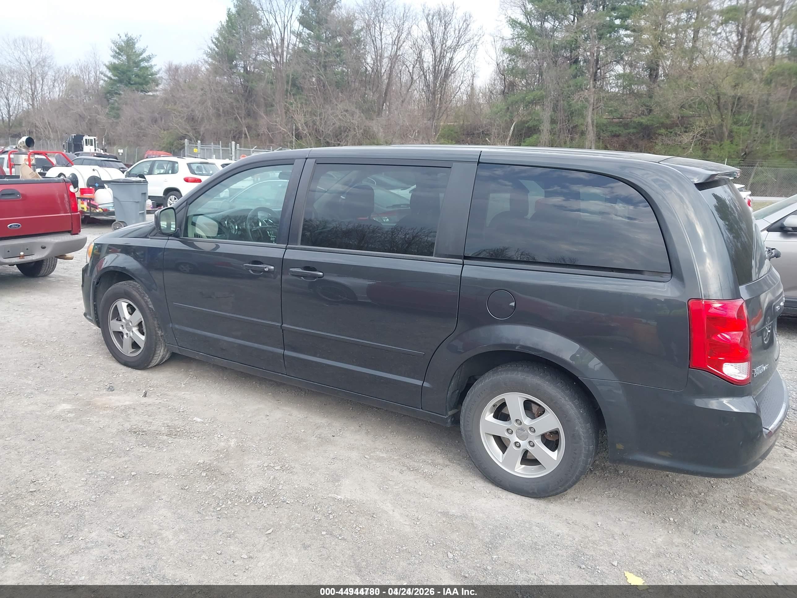 DODGE GRAND image 3