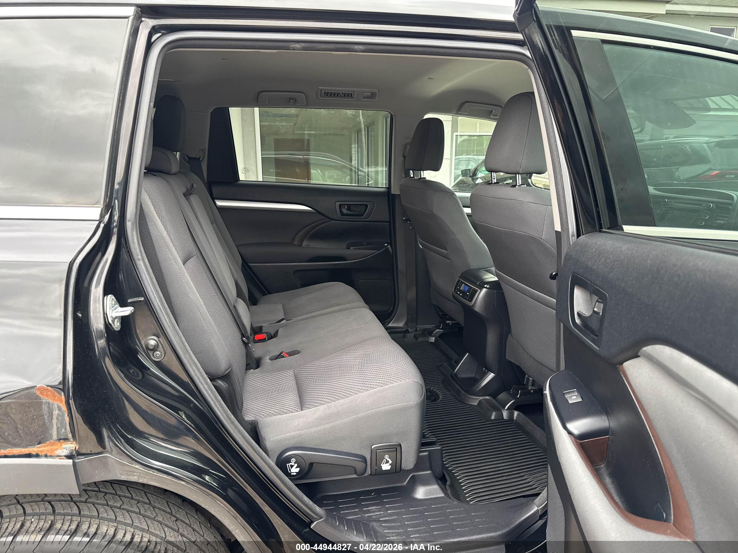 TOYOTA HIGHLANDER image 8