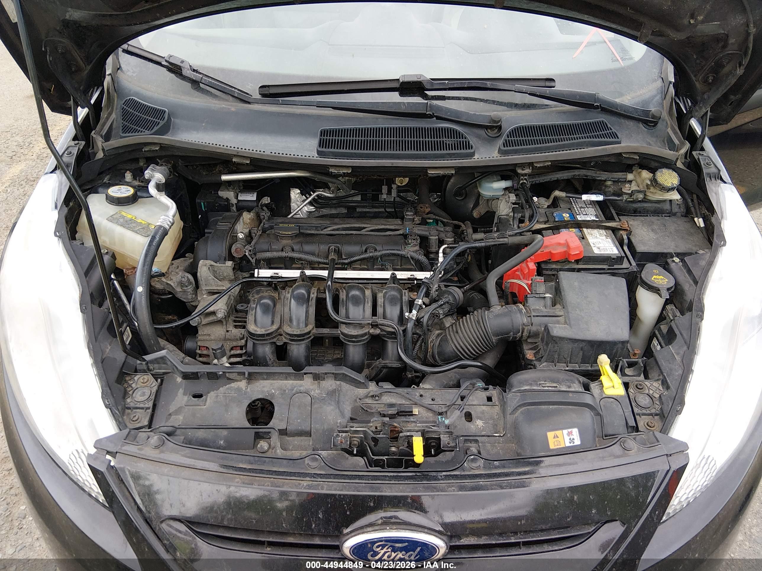 FORD FIESTA image 10