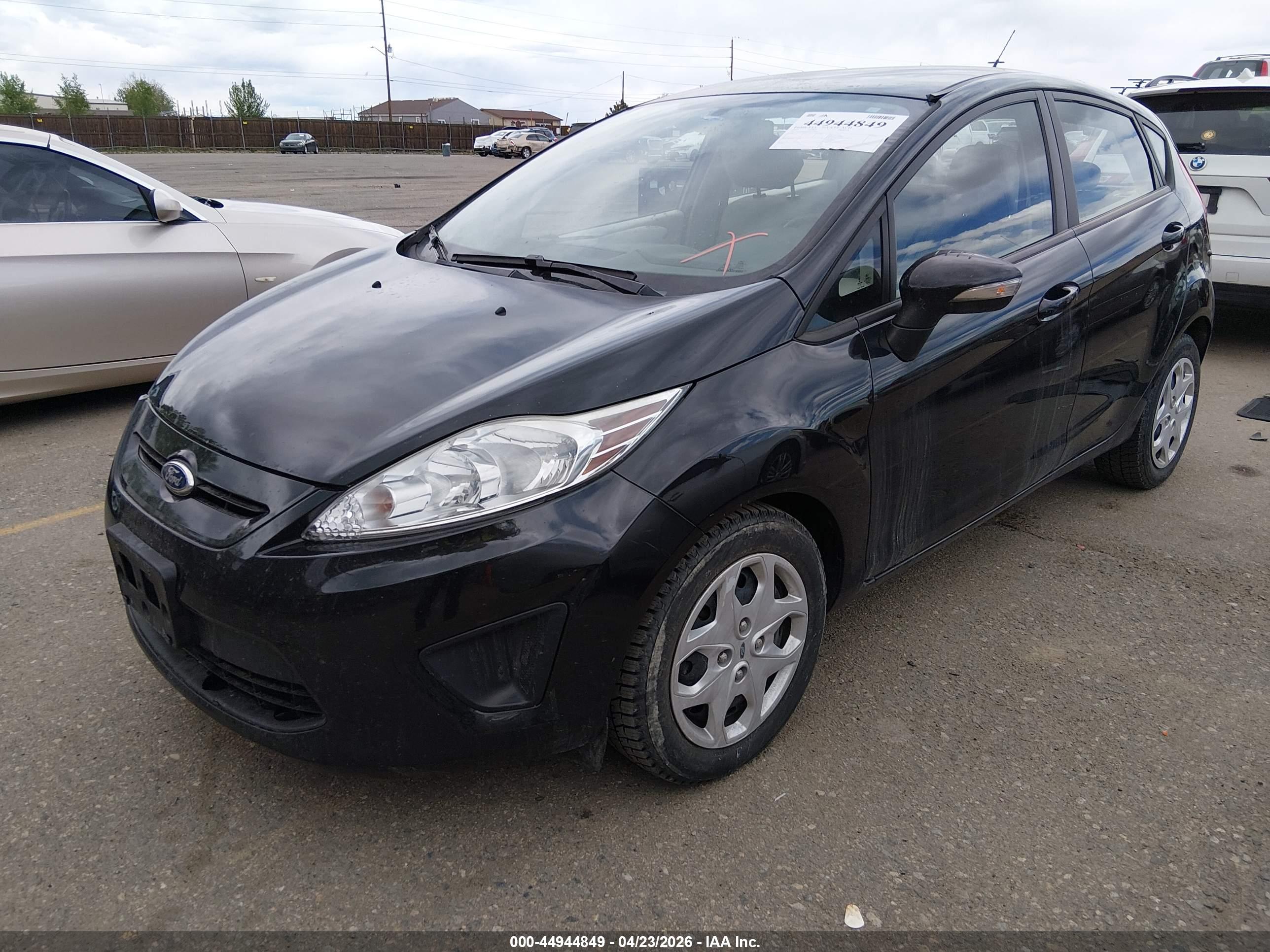 FORD FIESTA image 2