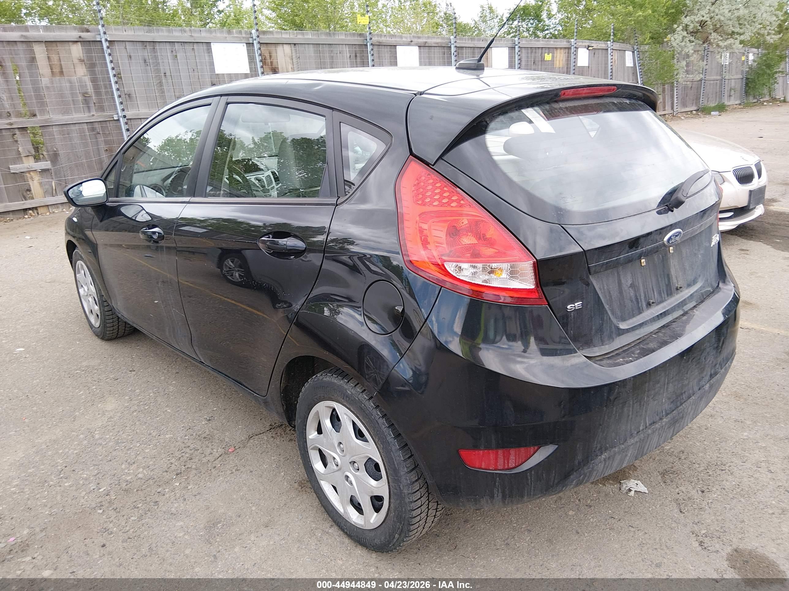 FORD FIESTA image 3