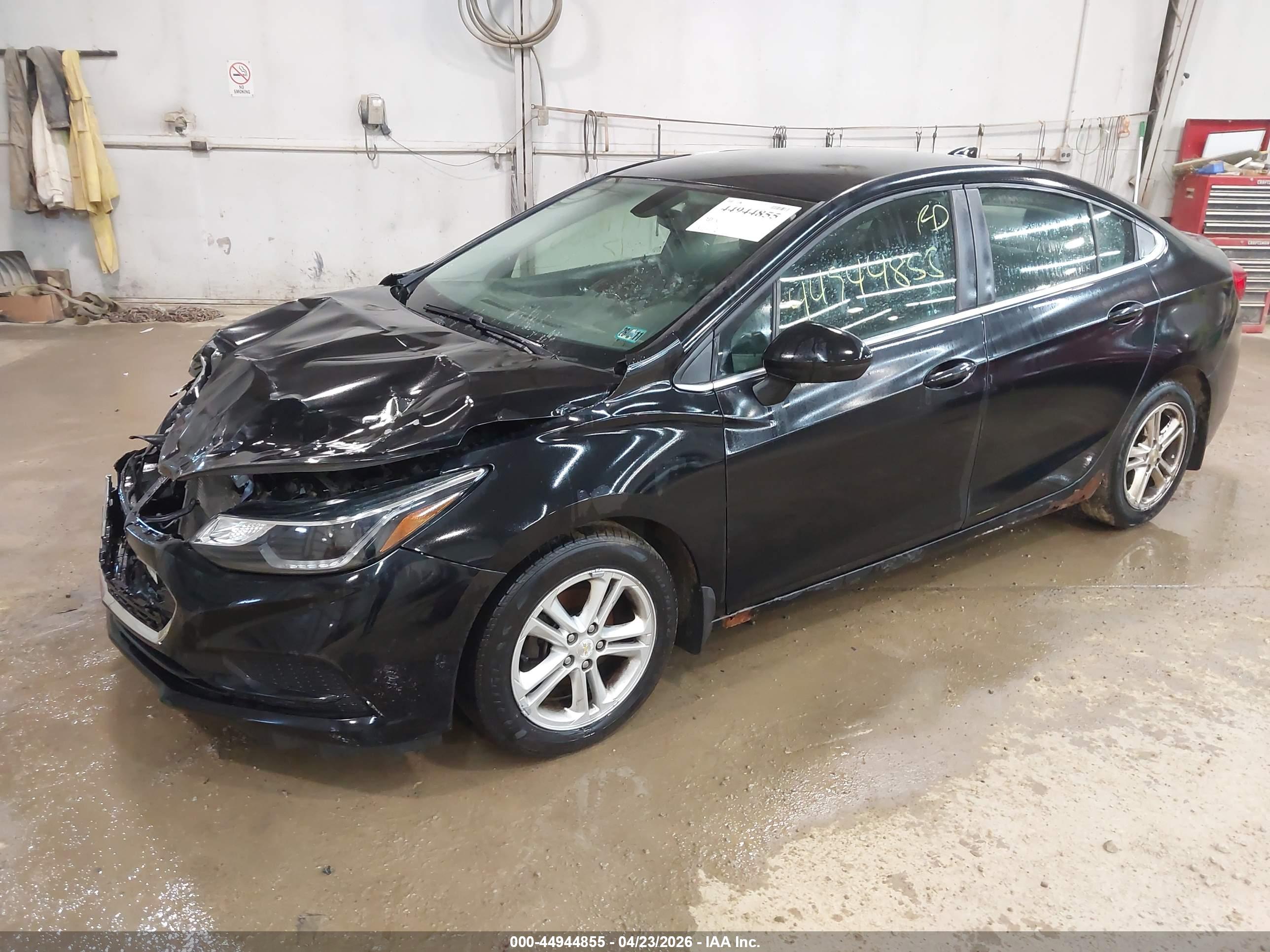 CHEVROLET CRUZE image 2
