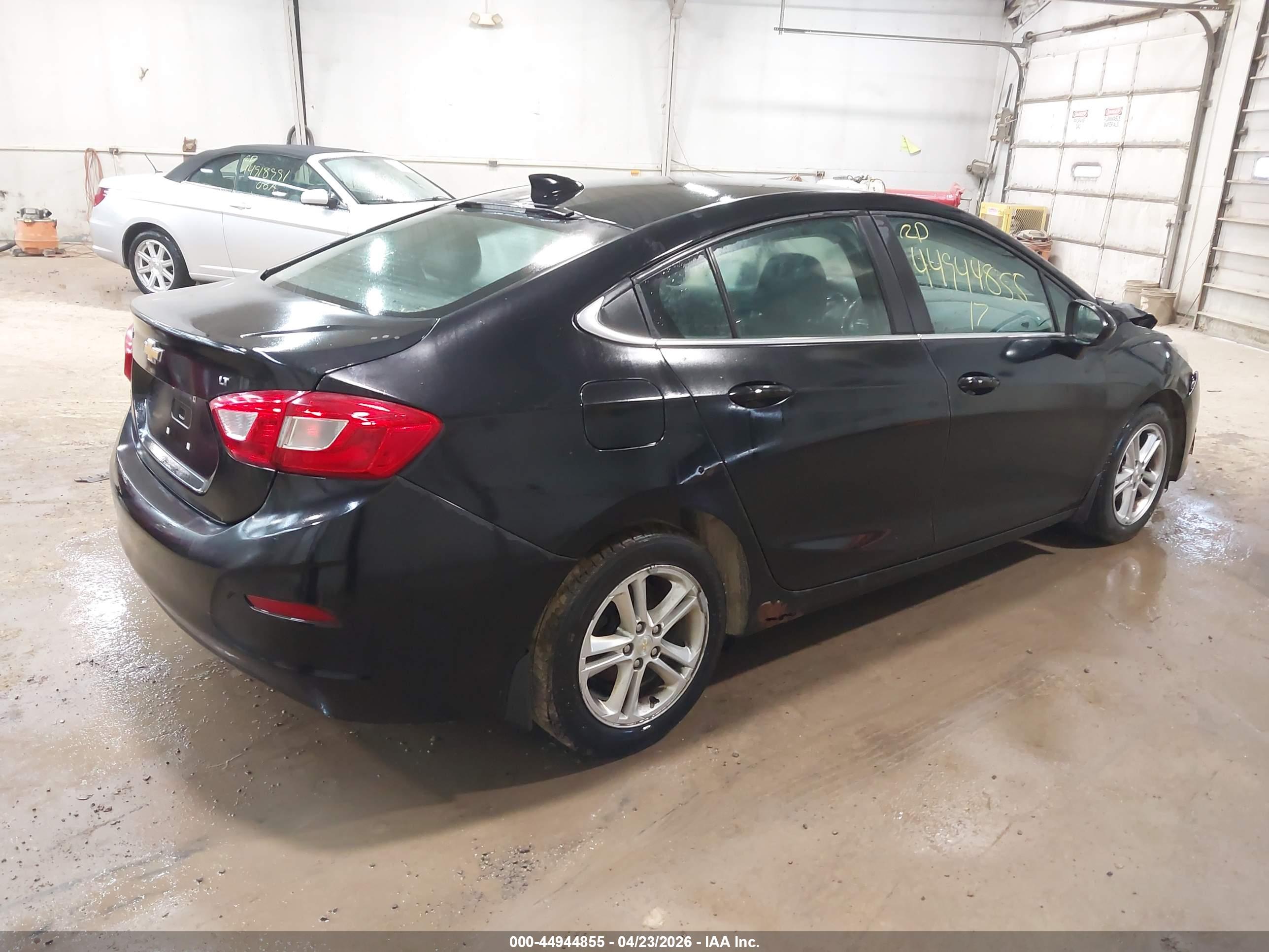 CHEVROLET CRUZE image 4