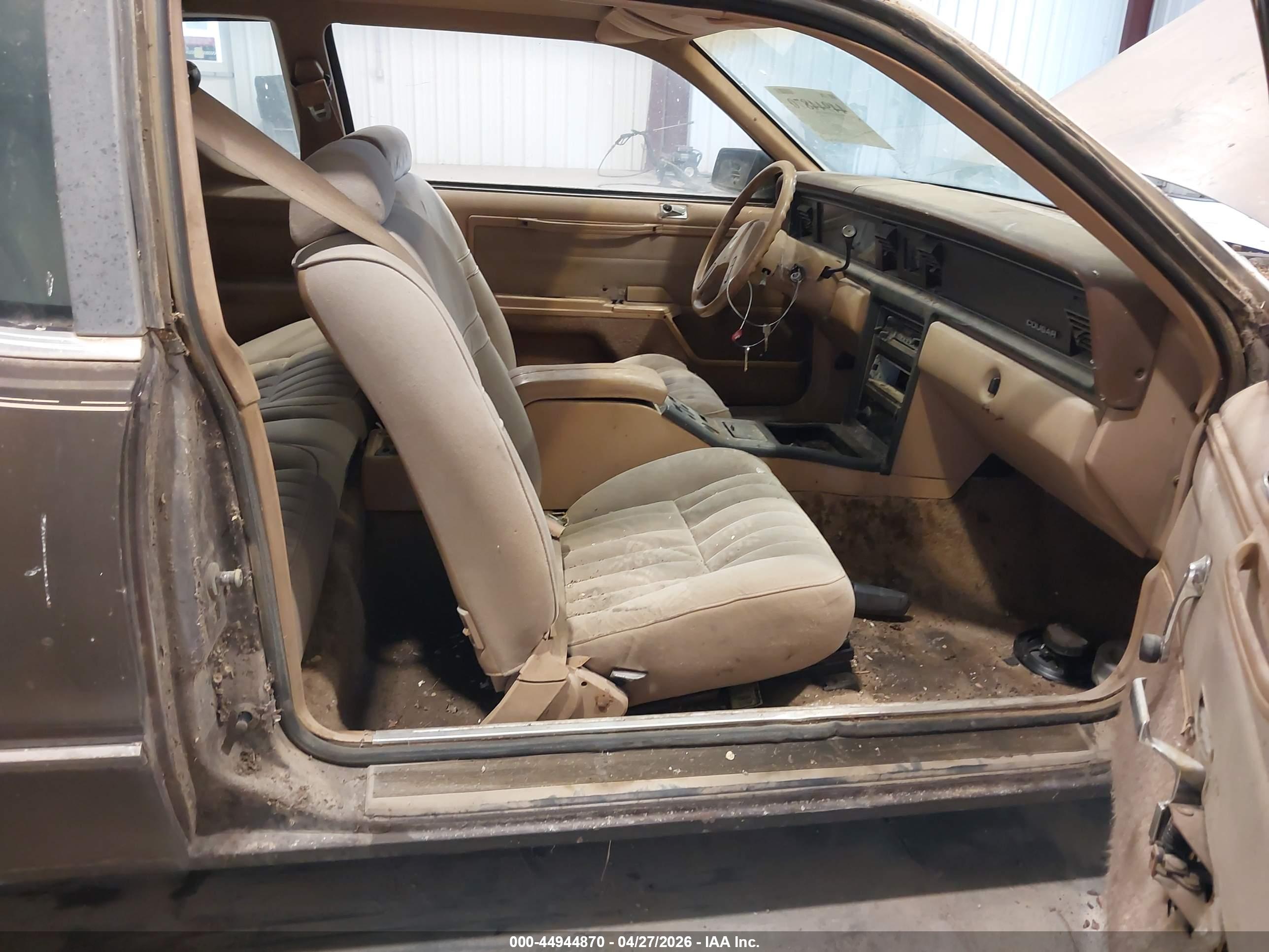 MERCURY COUGAR image 5