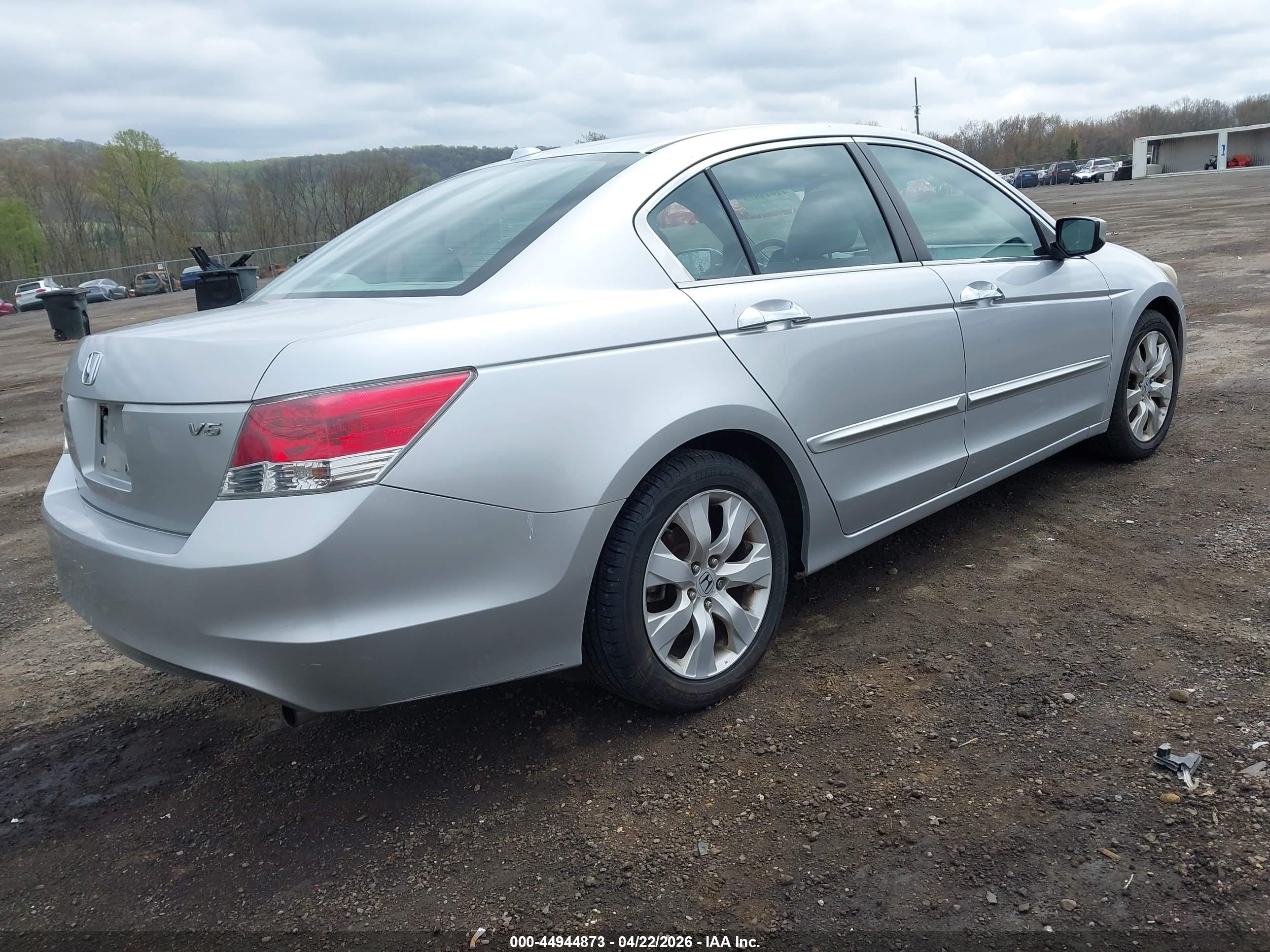 HONDA ACCORD image 4