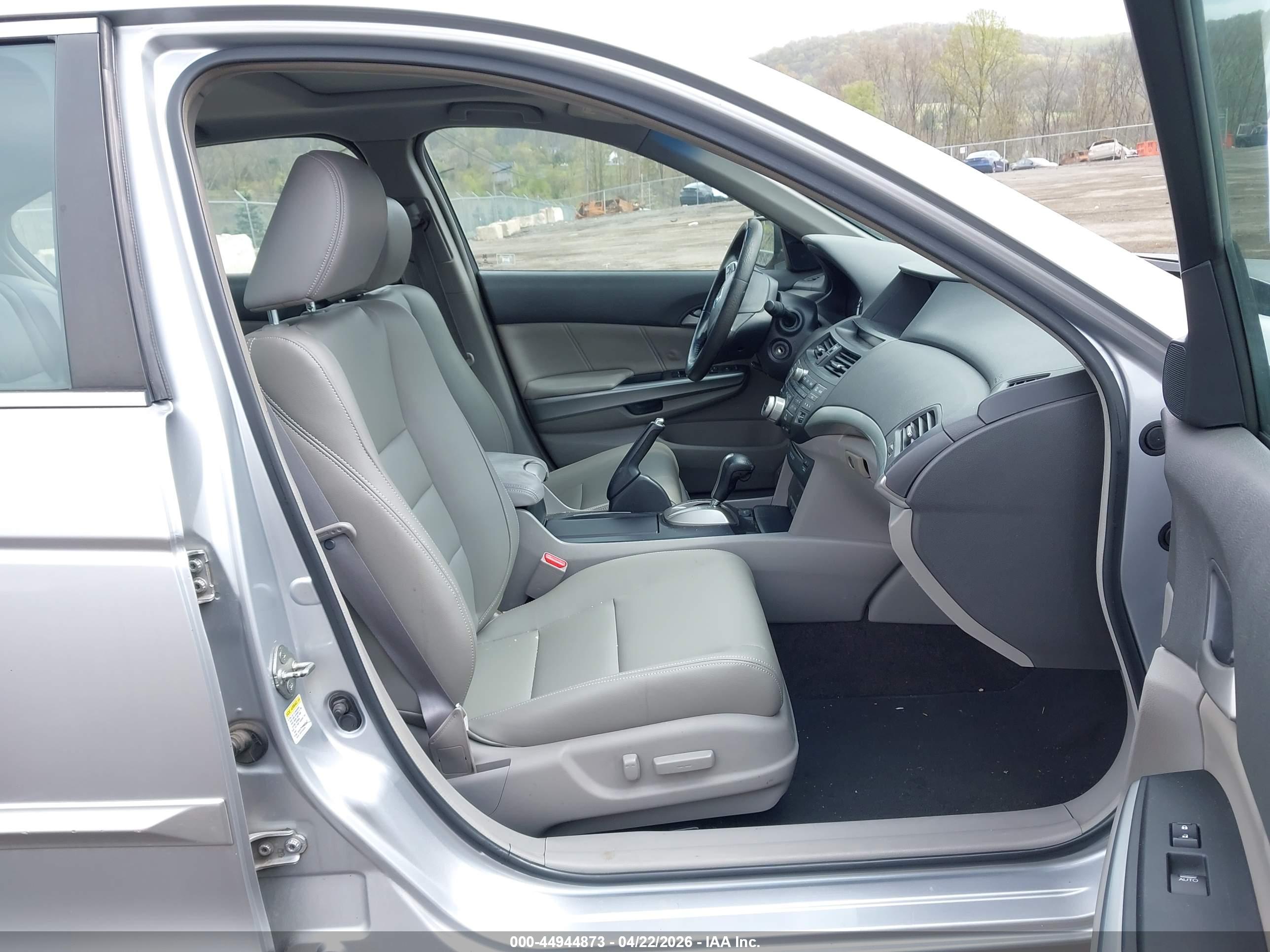 HONDA ACCORD image 5