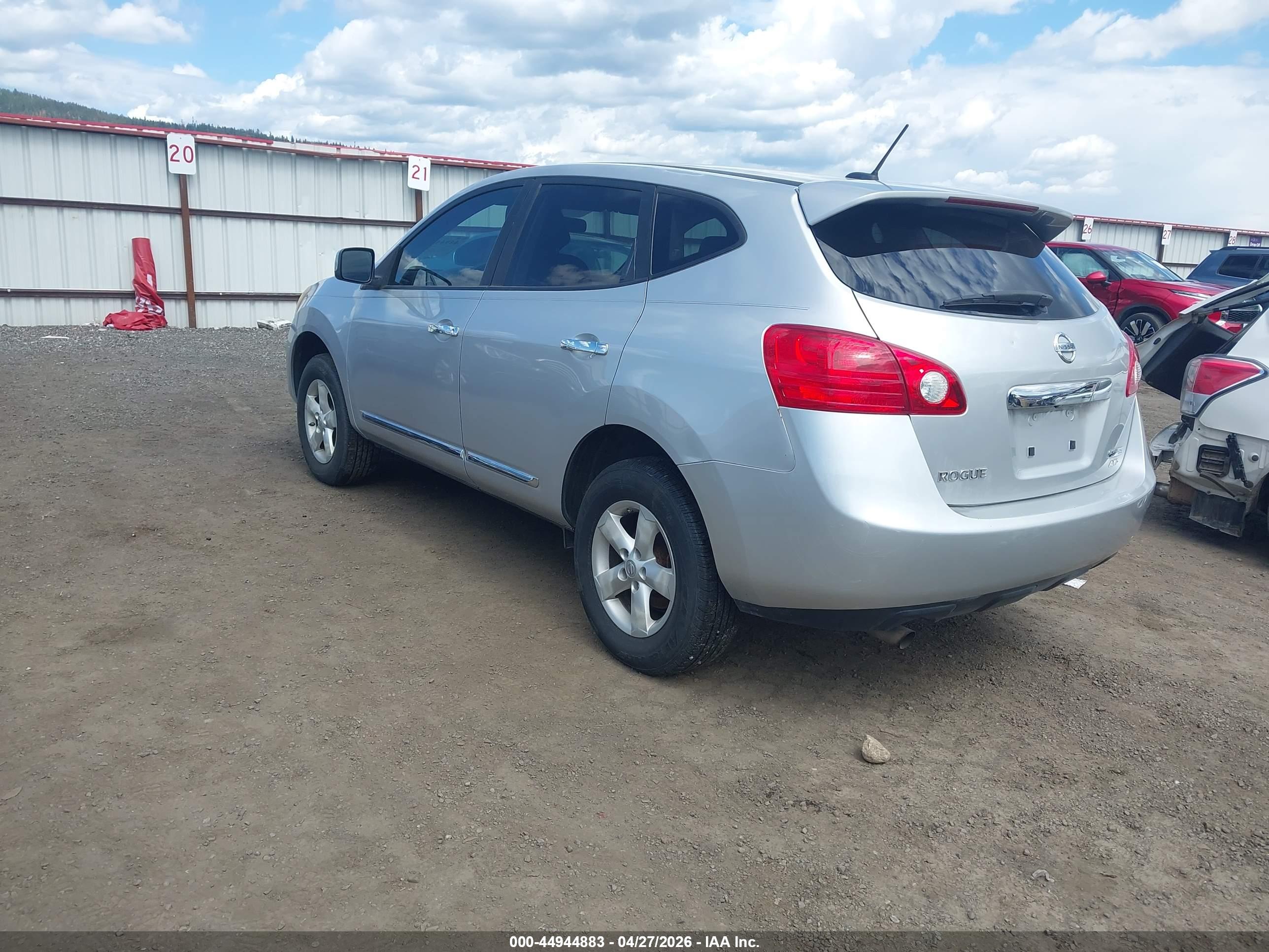 NISSAN ROGUE image 3