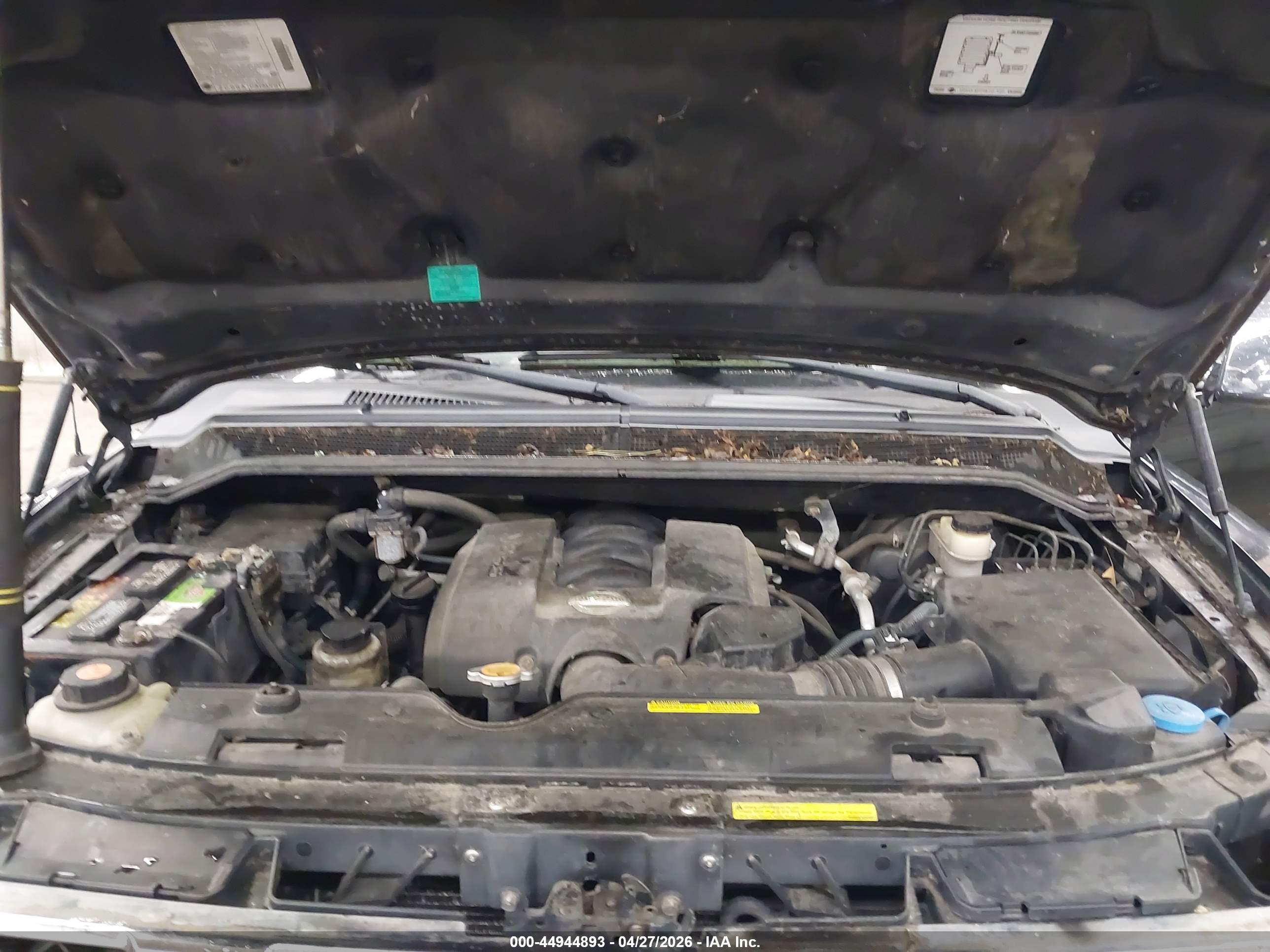 NISSAN TITAN image 10