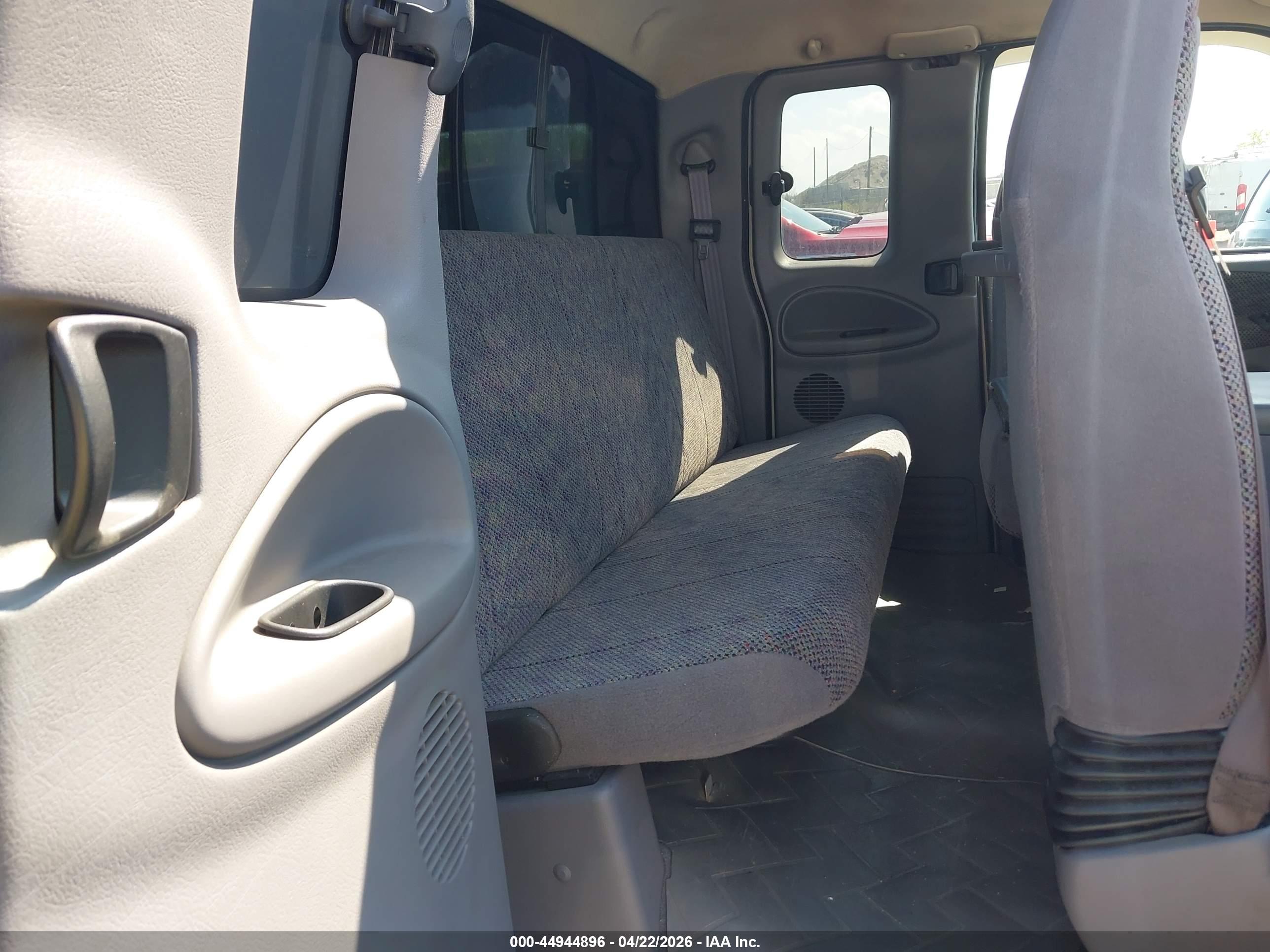 DODGE RAM image 8