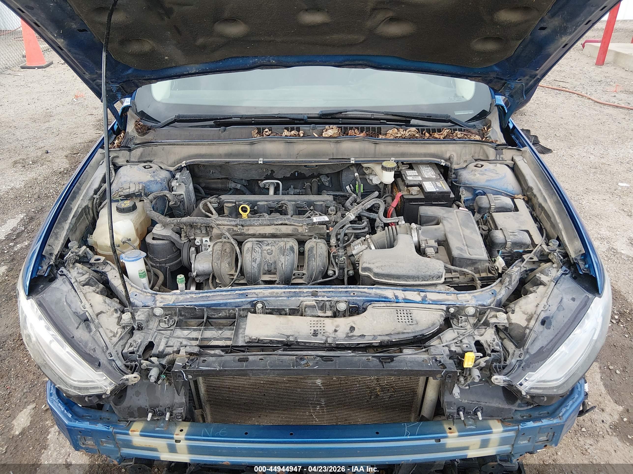 FORD FUSION image 10
