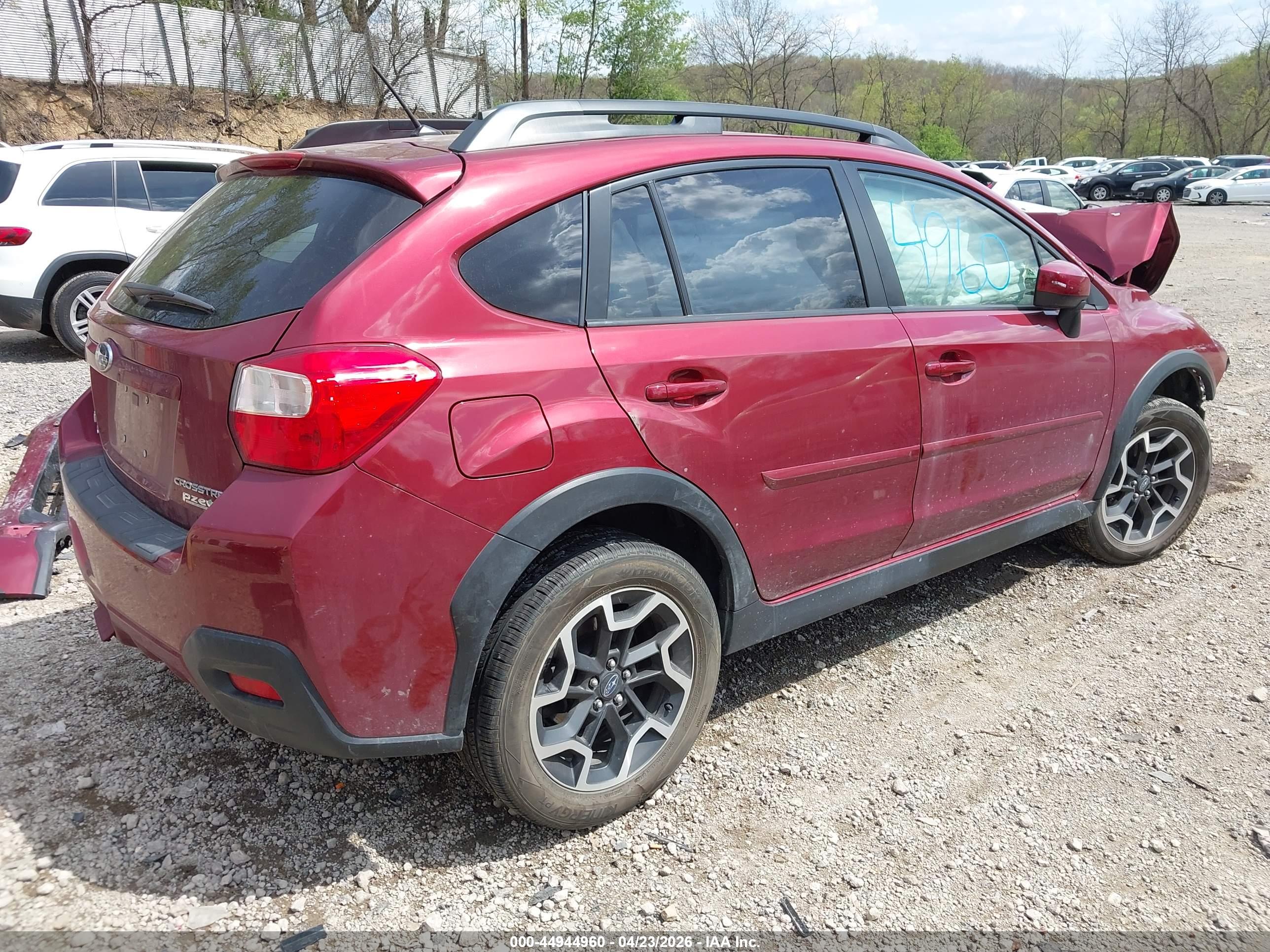SUBARU CROSSTREK image 4