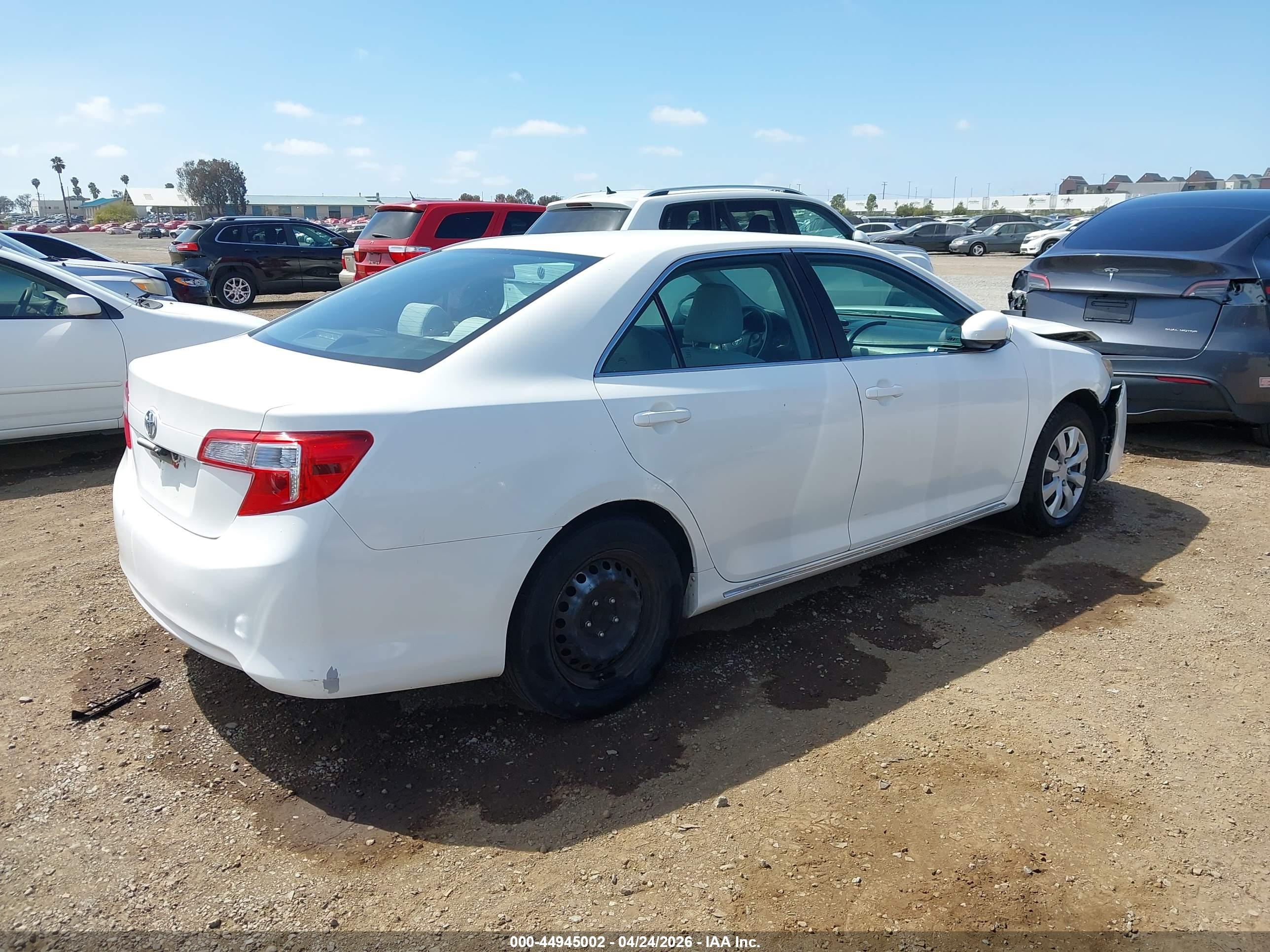 TOYOTA CAMRY image 4