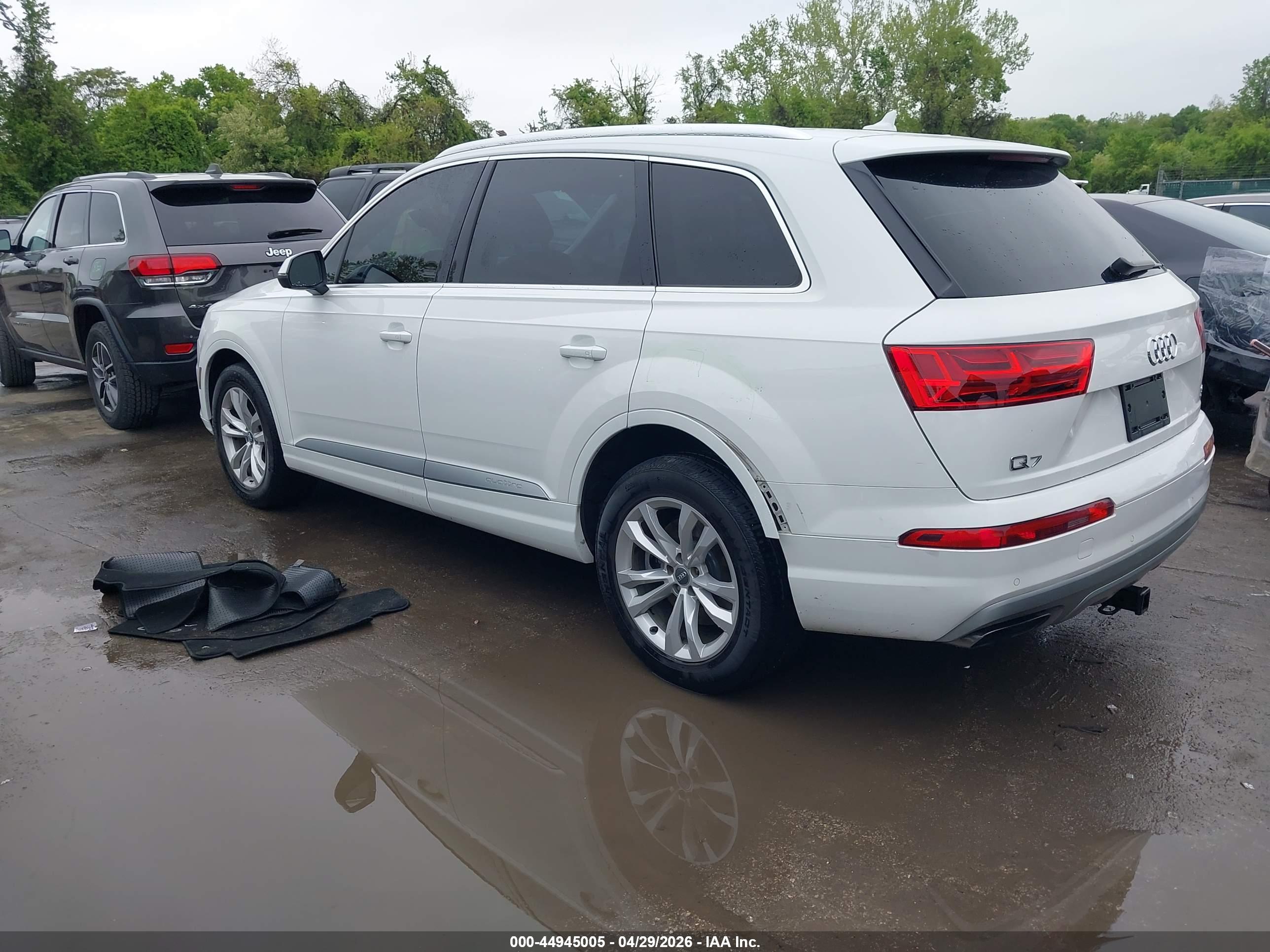 AUDI Q7 image 3