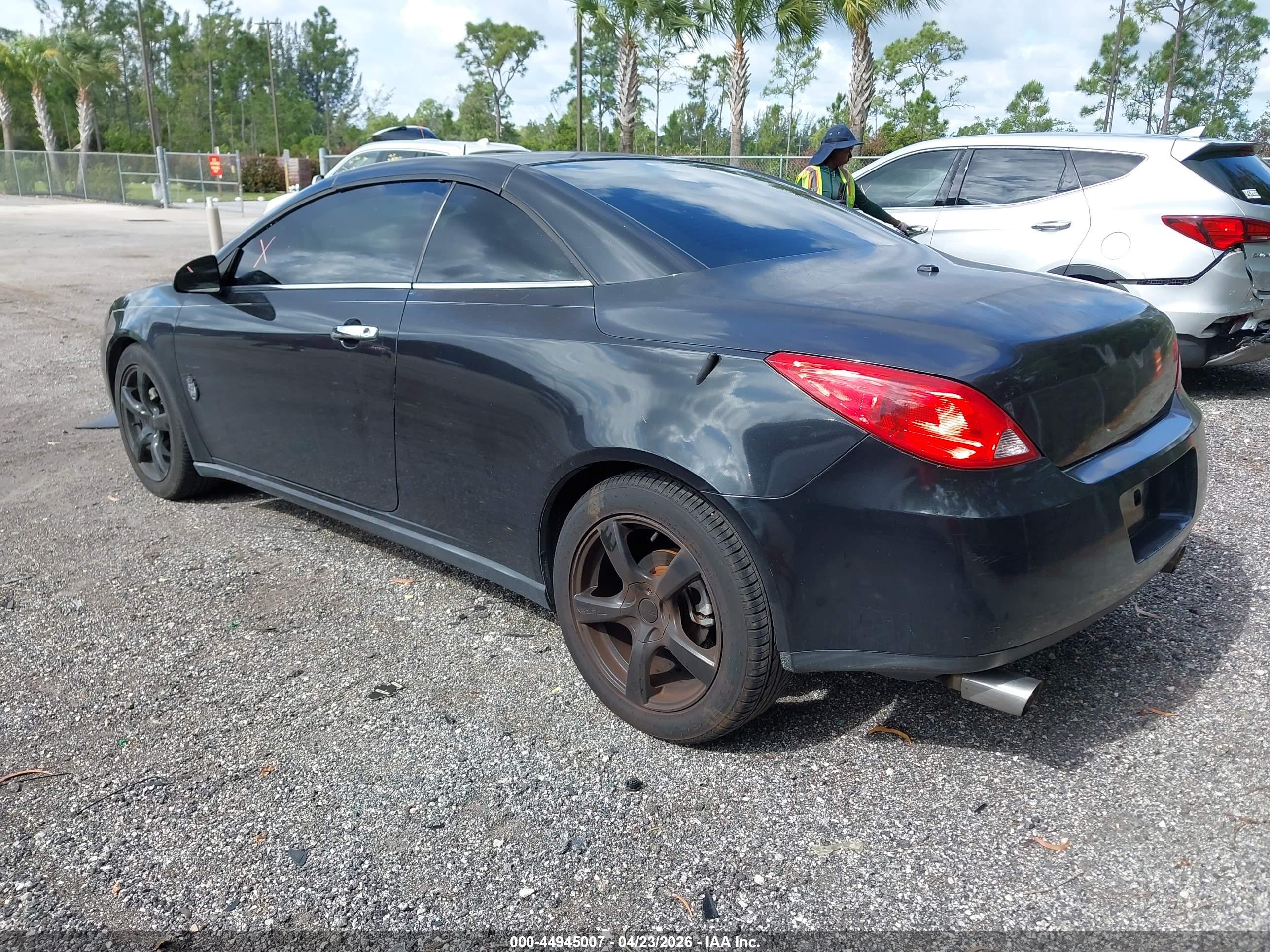 PONTIAC G6 image 3