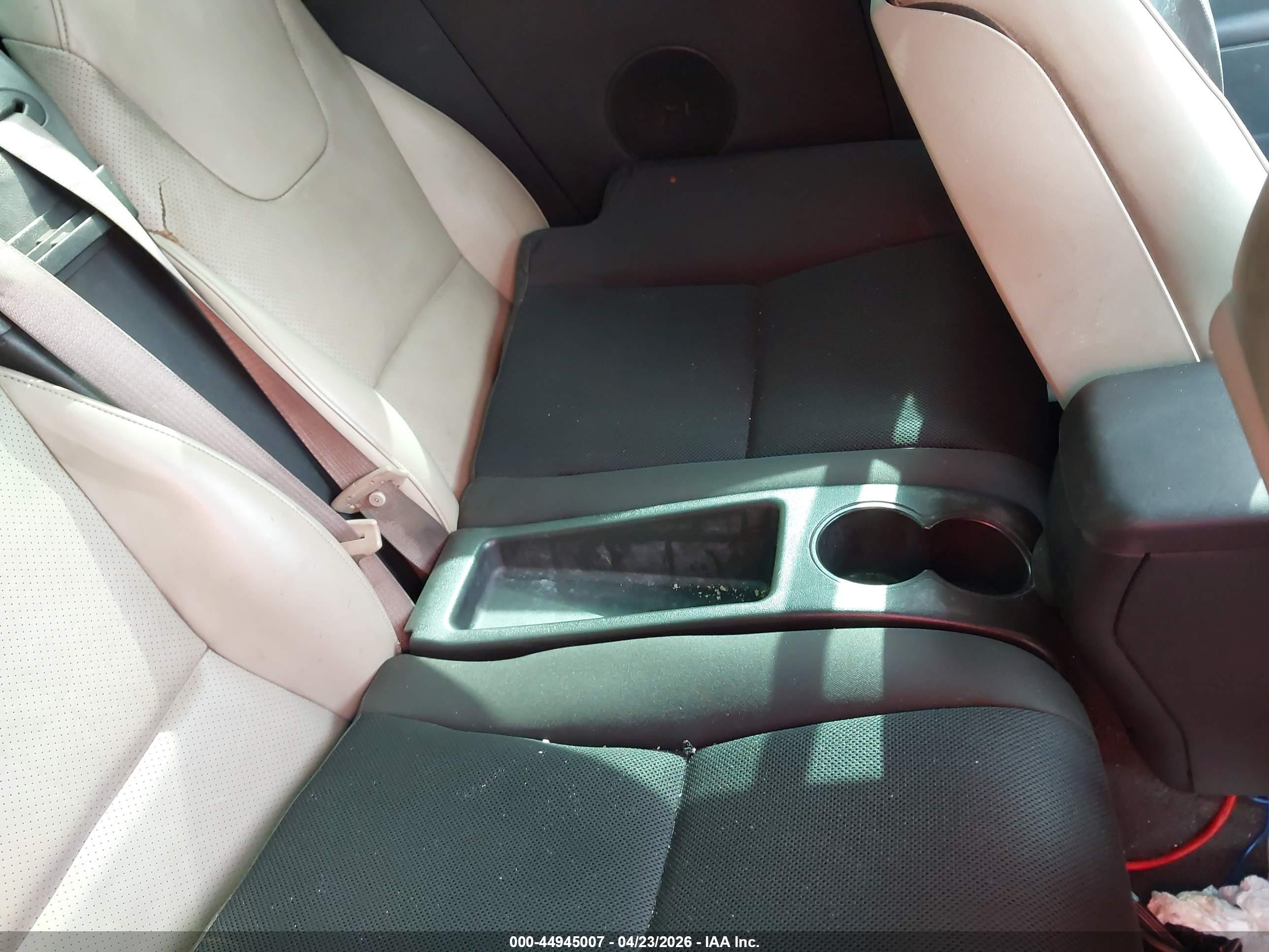 PONTIAC G6 image 8