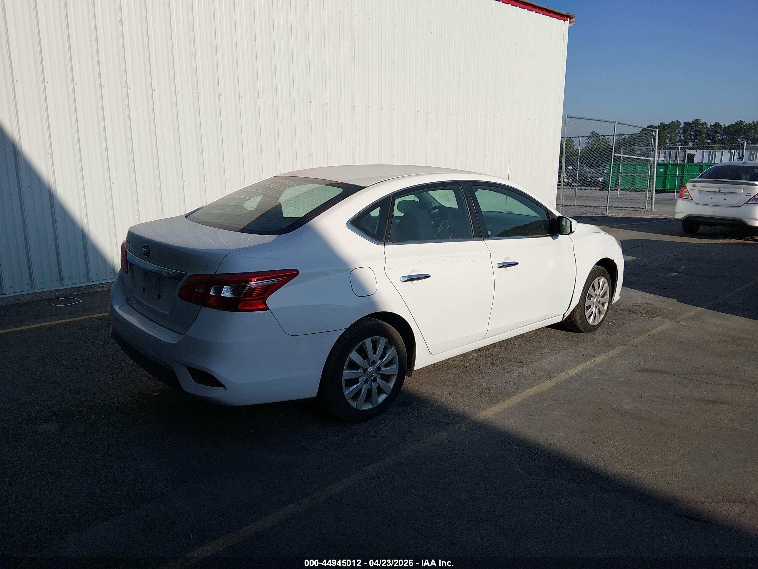 NISSAN SENTRA image 4