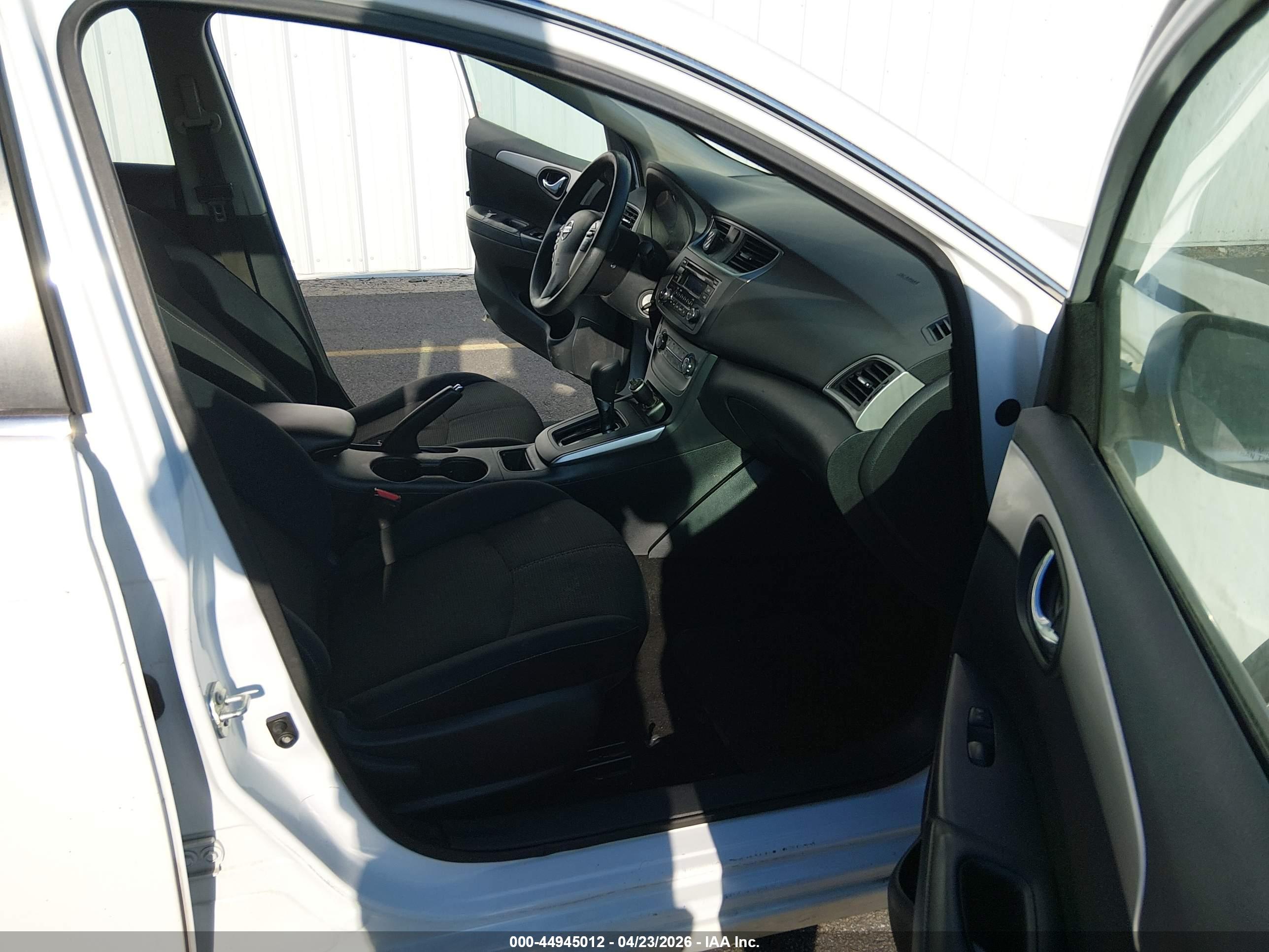 NISSAN SENTRA image 5