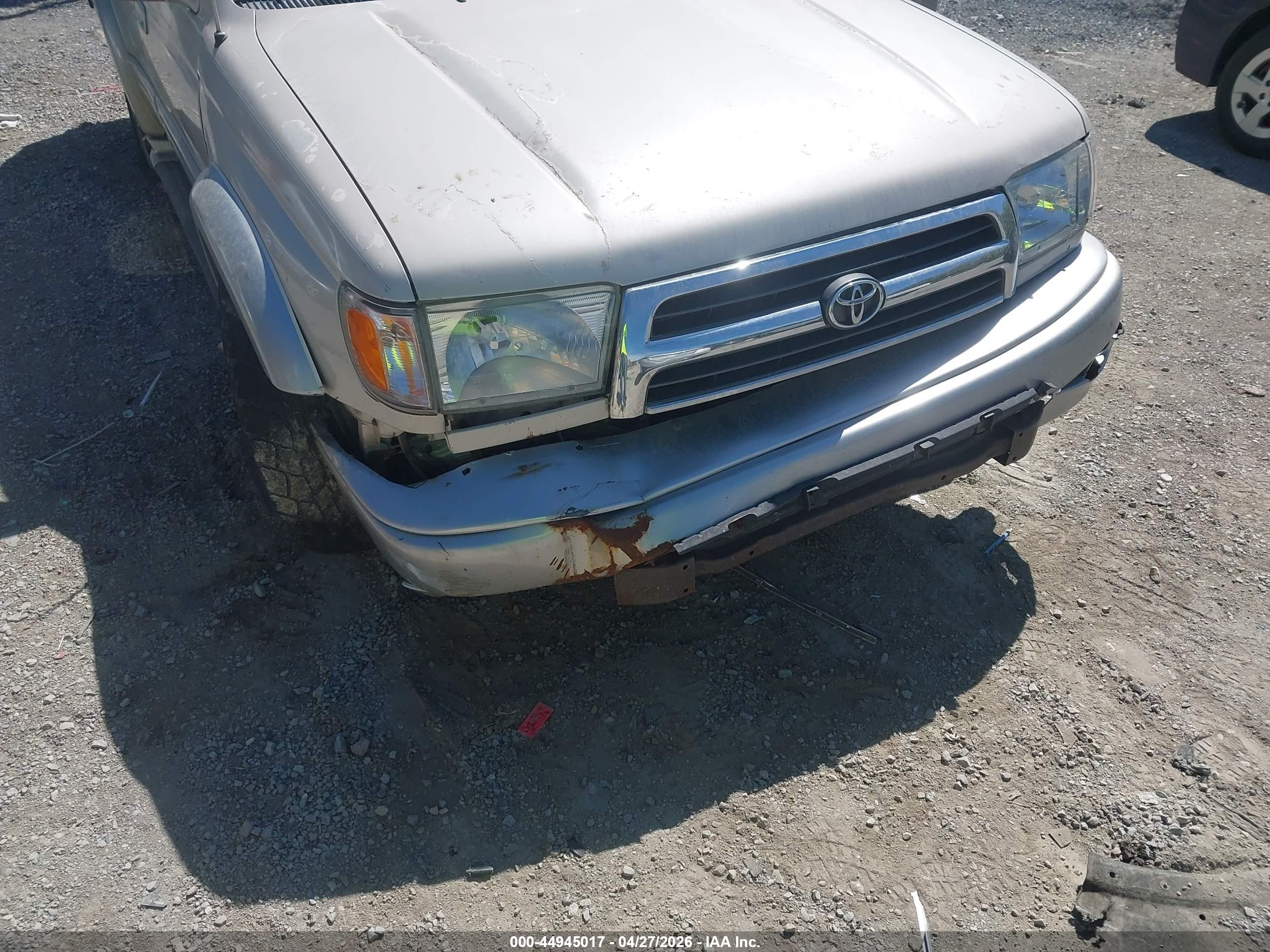 TOYOTA 4RUNNER image 6